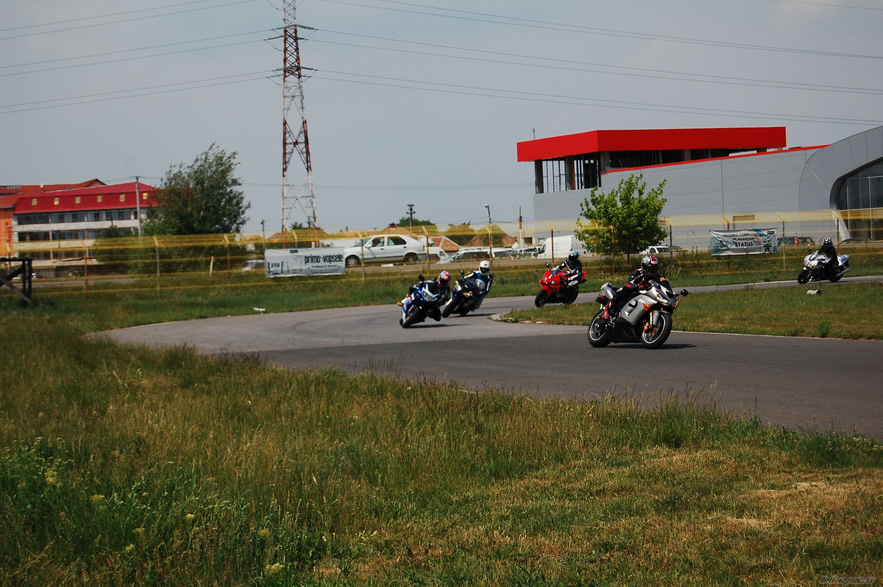 Bike Photo 1692617