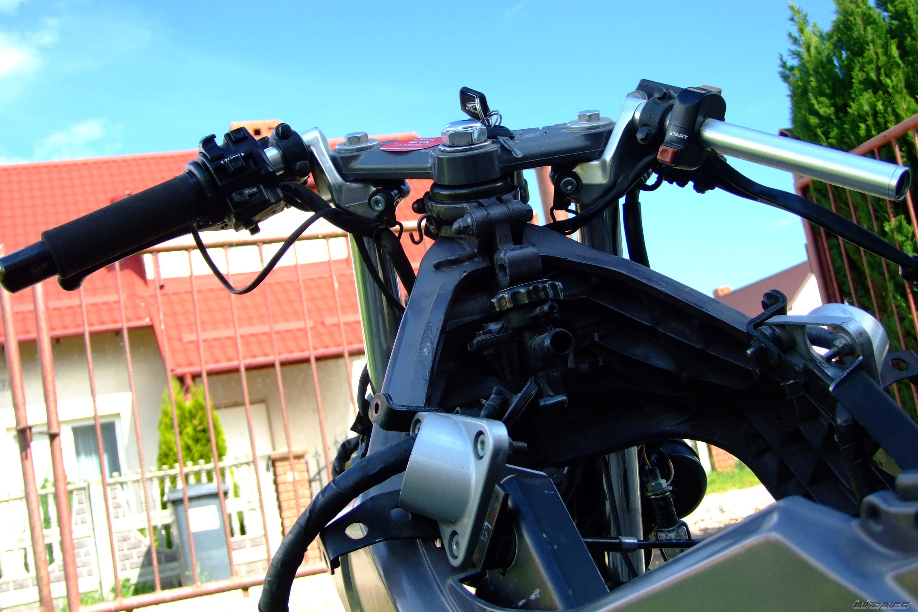 Bike Photo 1692779