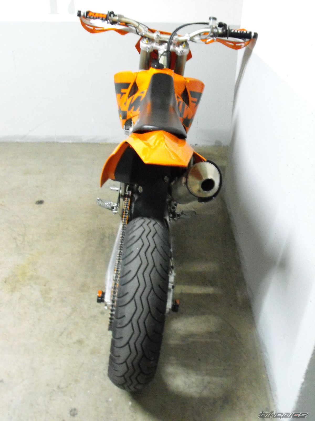 Photo 1692853