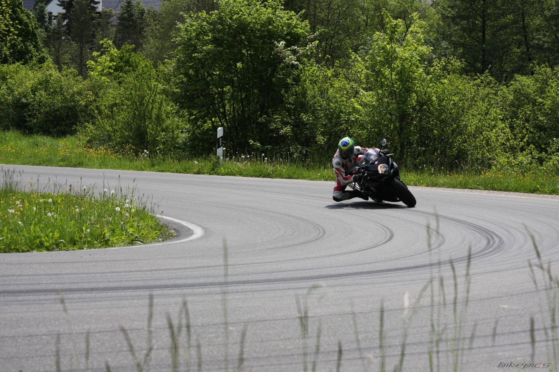 Photo 1693010