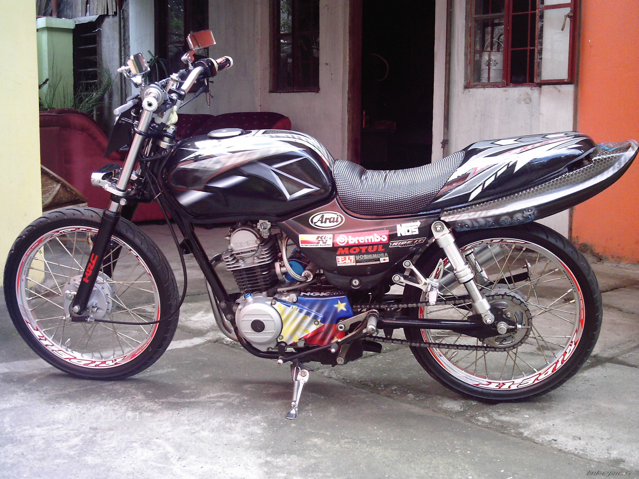 Photo 1693094