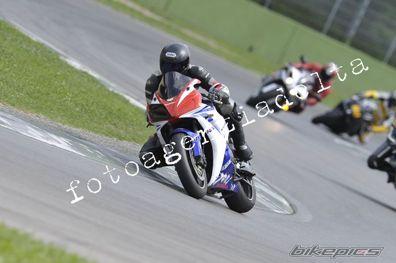 Photo 1693229