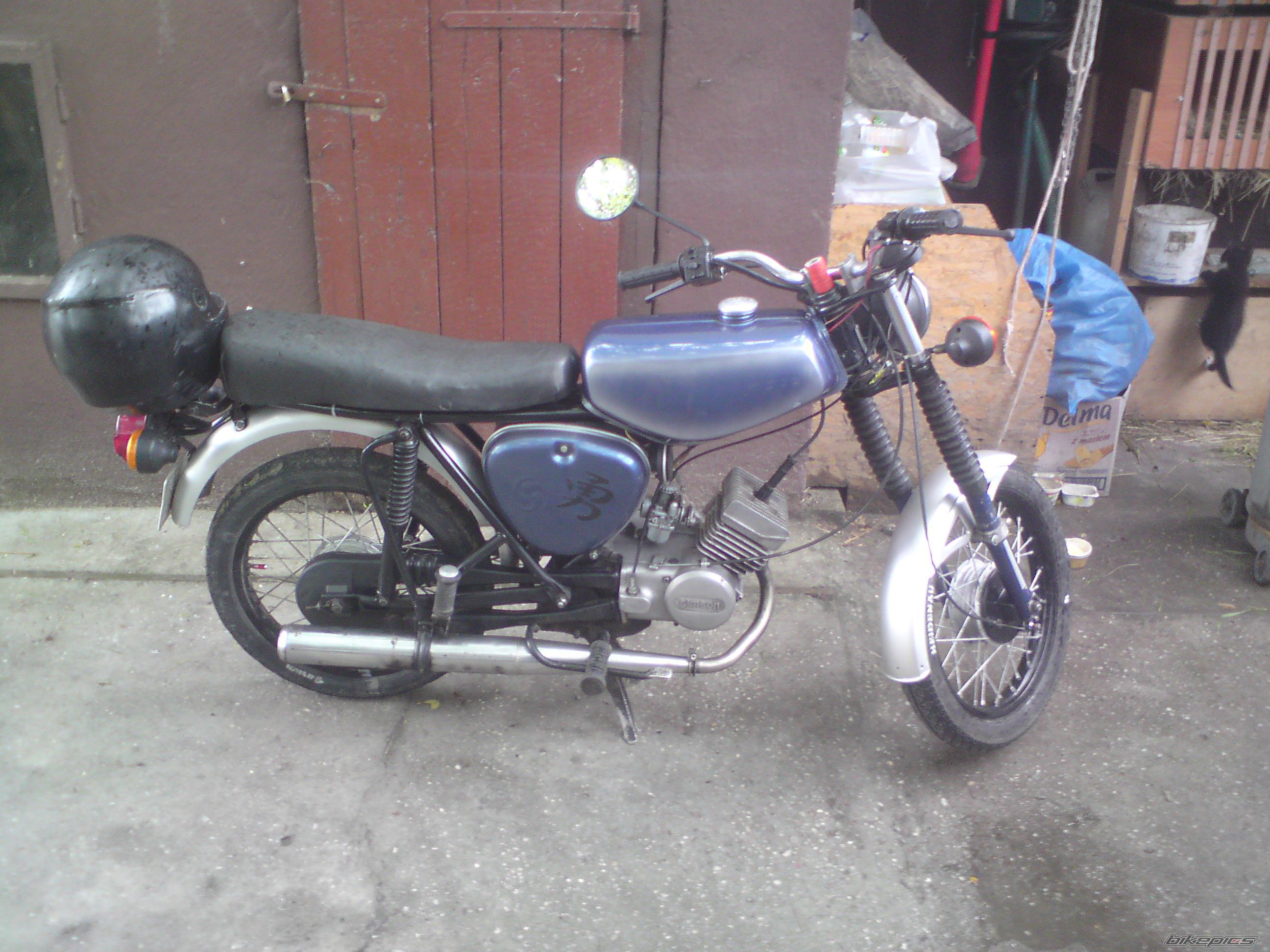 Photo 1693249