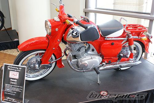 Photo 1693253