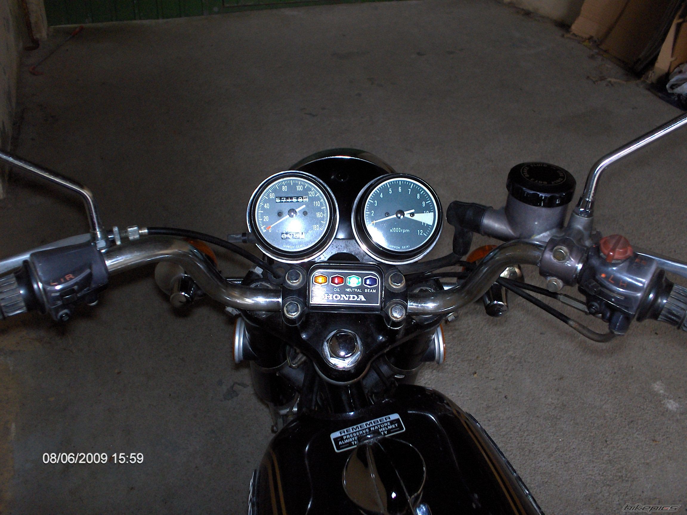 Photo 1693257