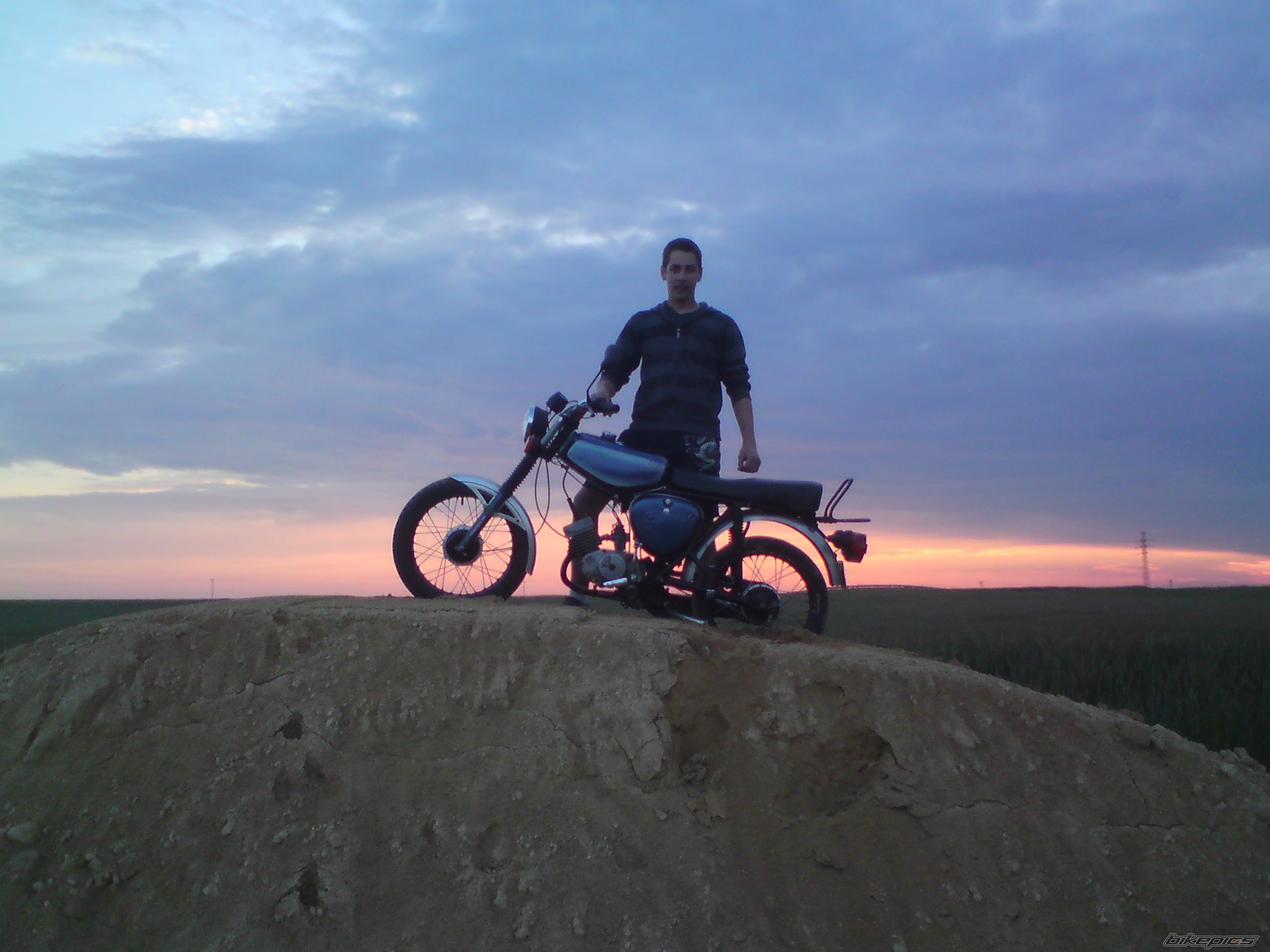 Photo 1693264