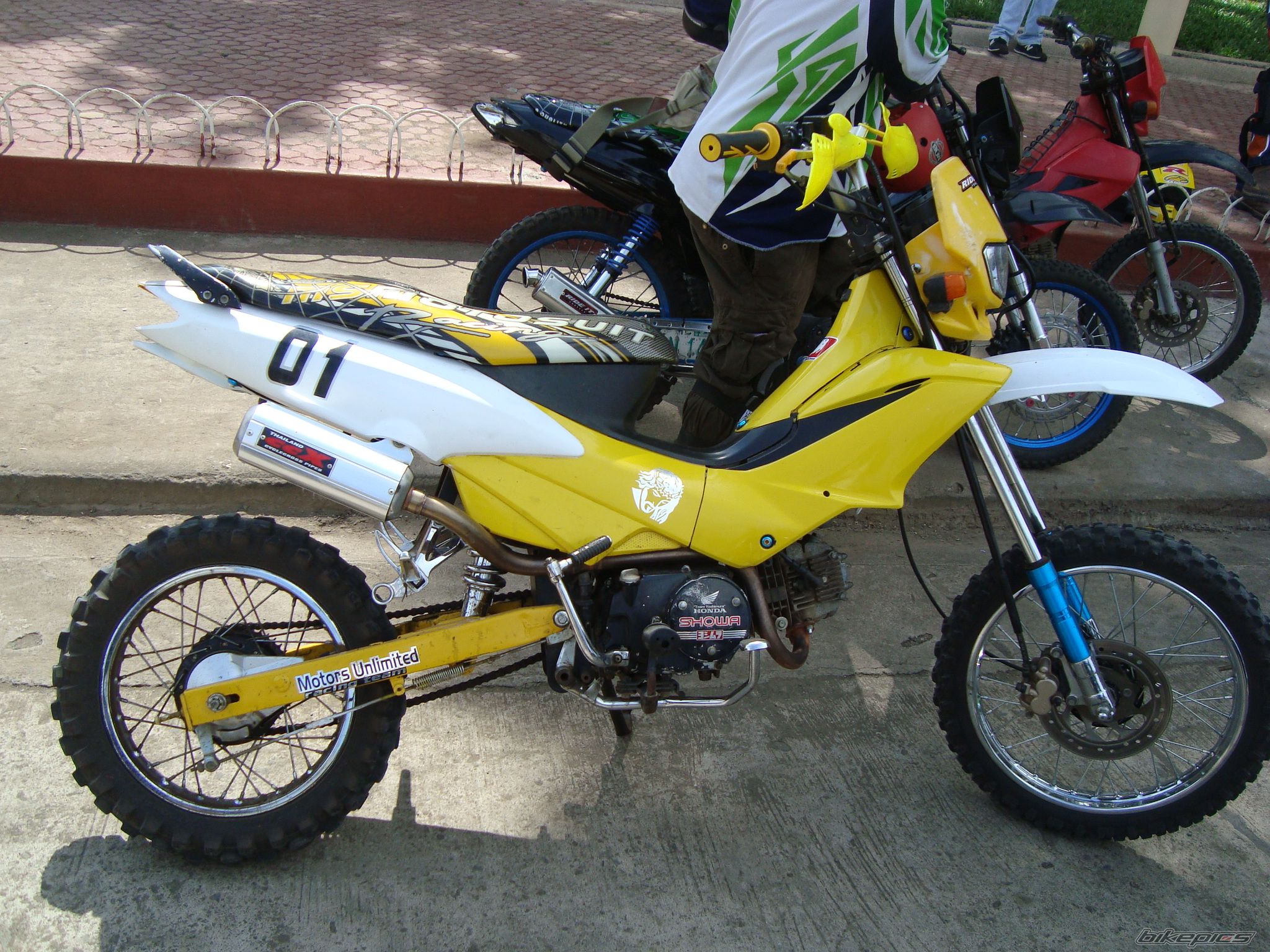 Photo 1693535