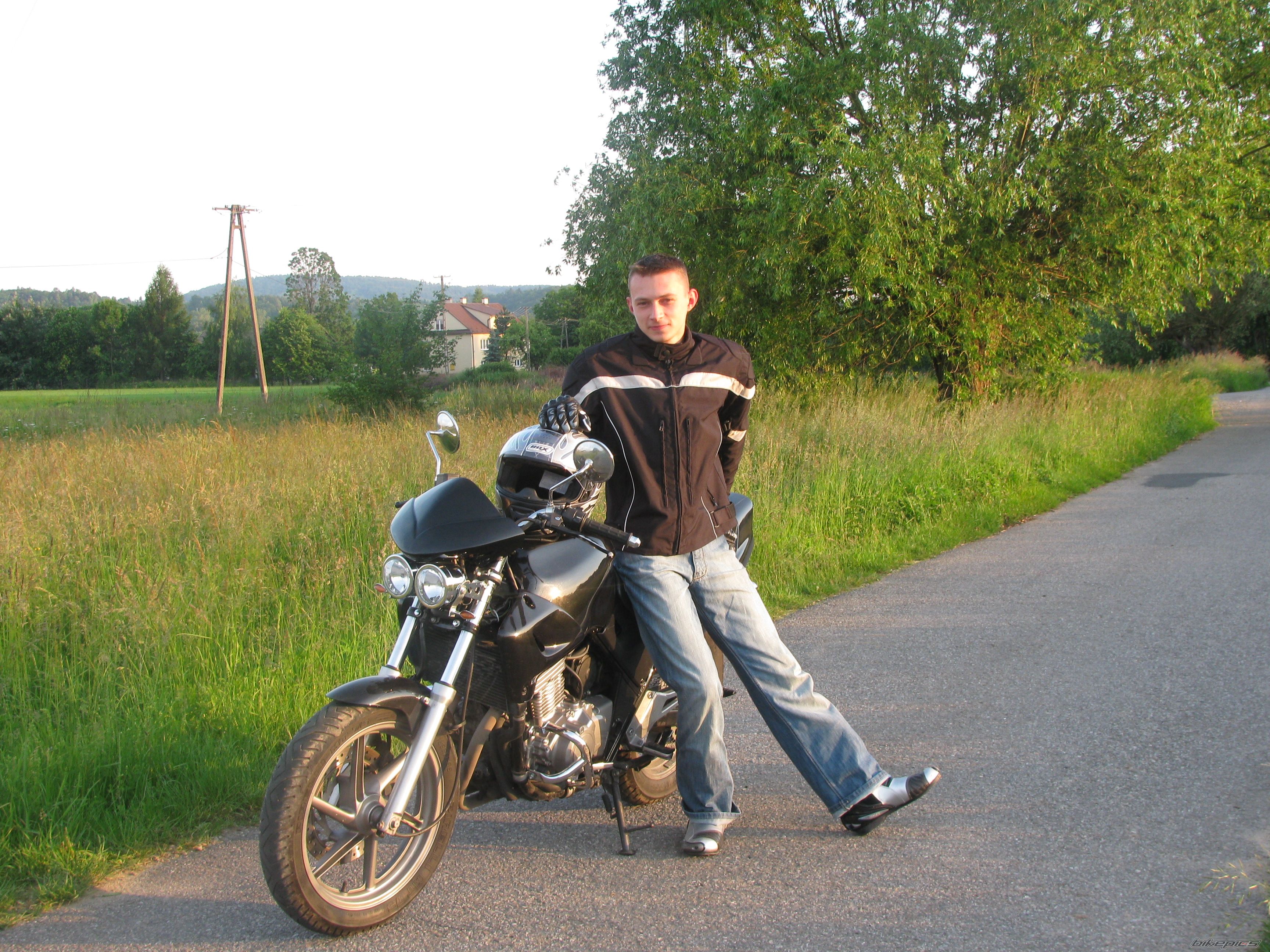 Photo 1693664