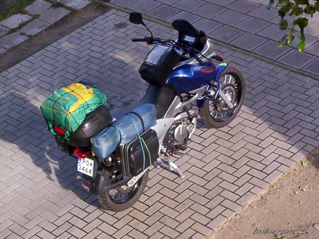 Photo 1693738