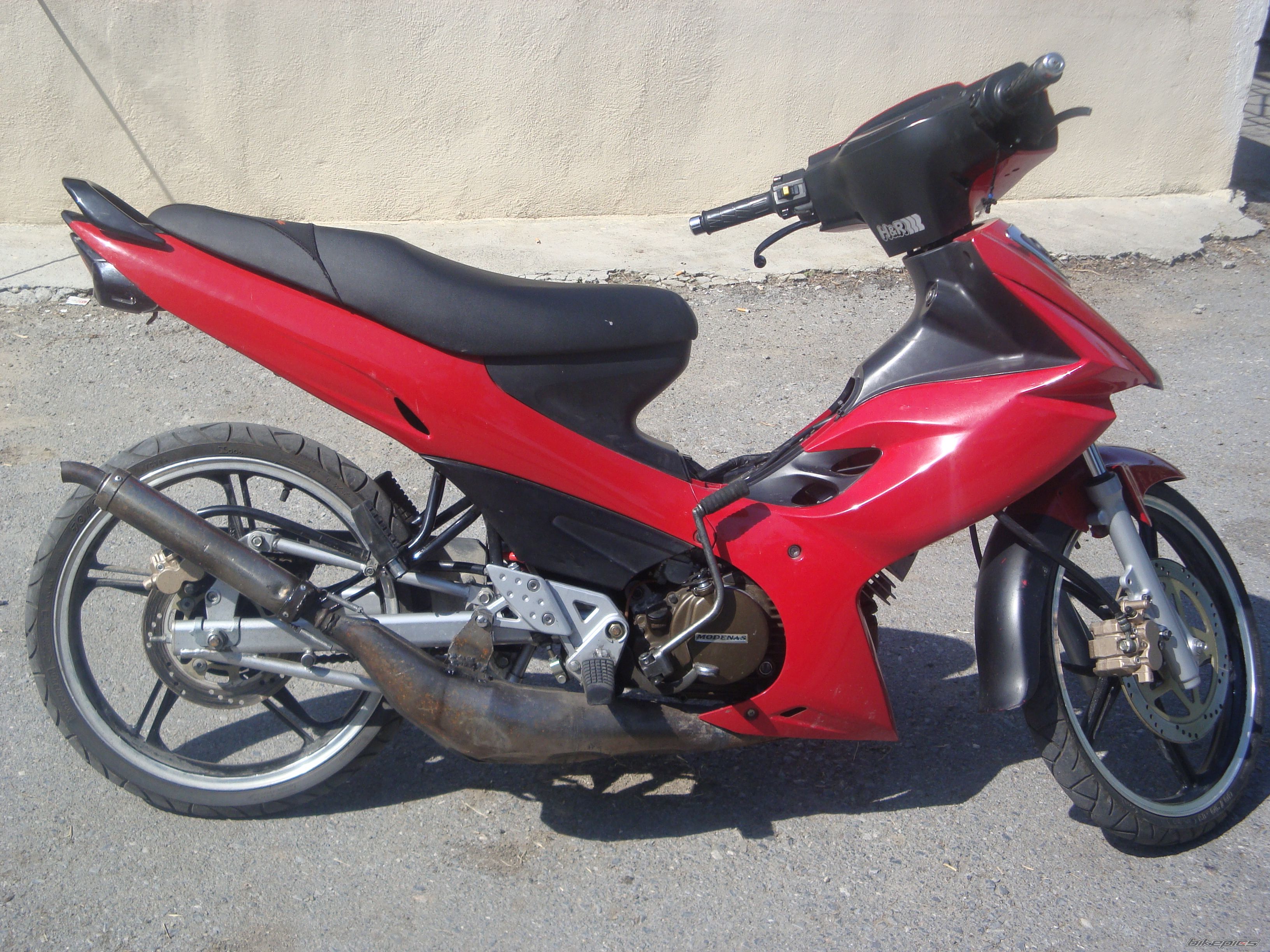 Photo 1693757