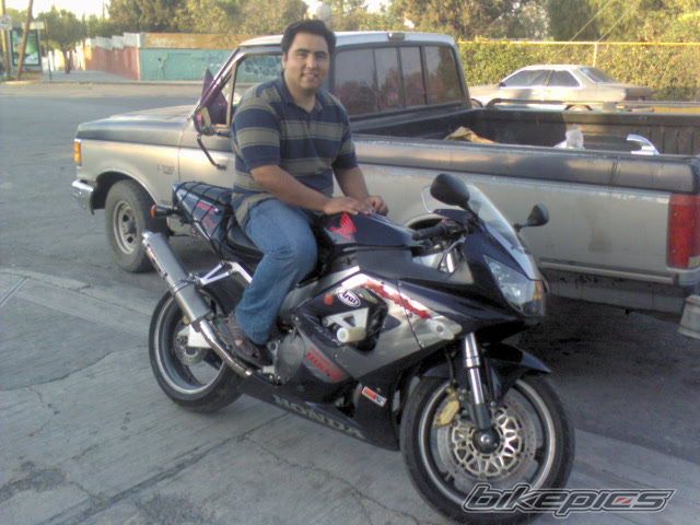 Photo 1693894