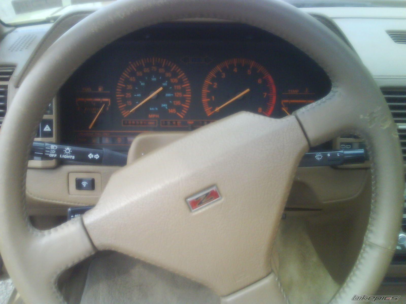Photo 1693993