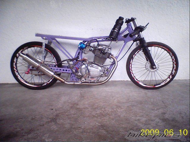Photo 1694045