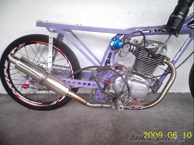 Photo 1694049
