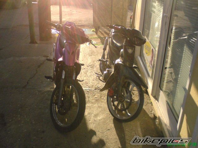 Photo 1694128