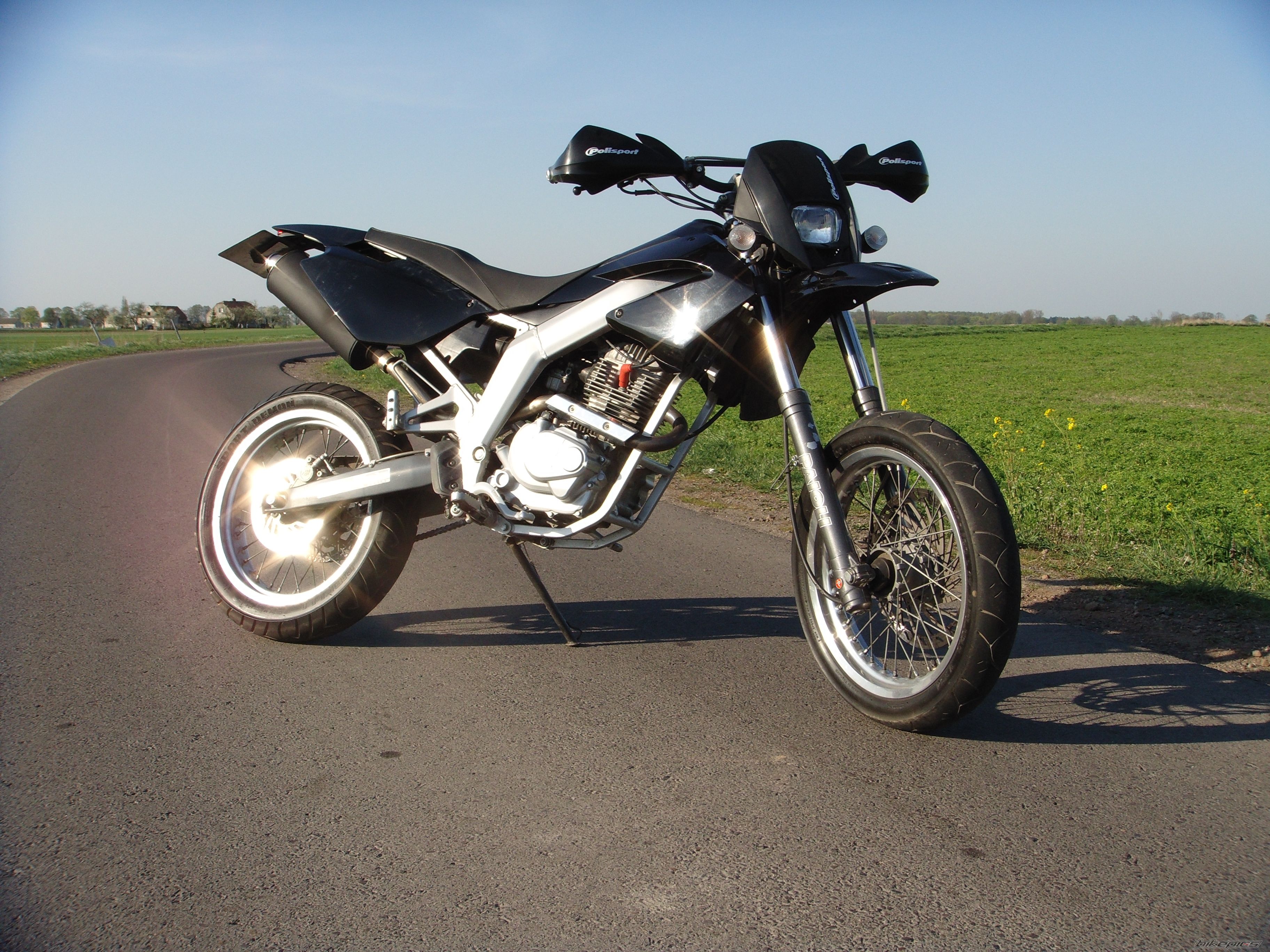 Photo 1694171
