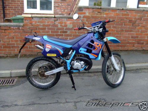 Photo 1694438