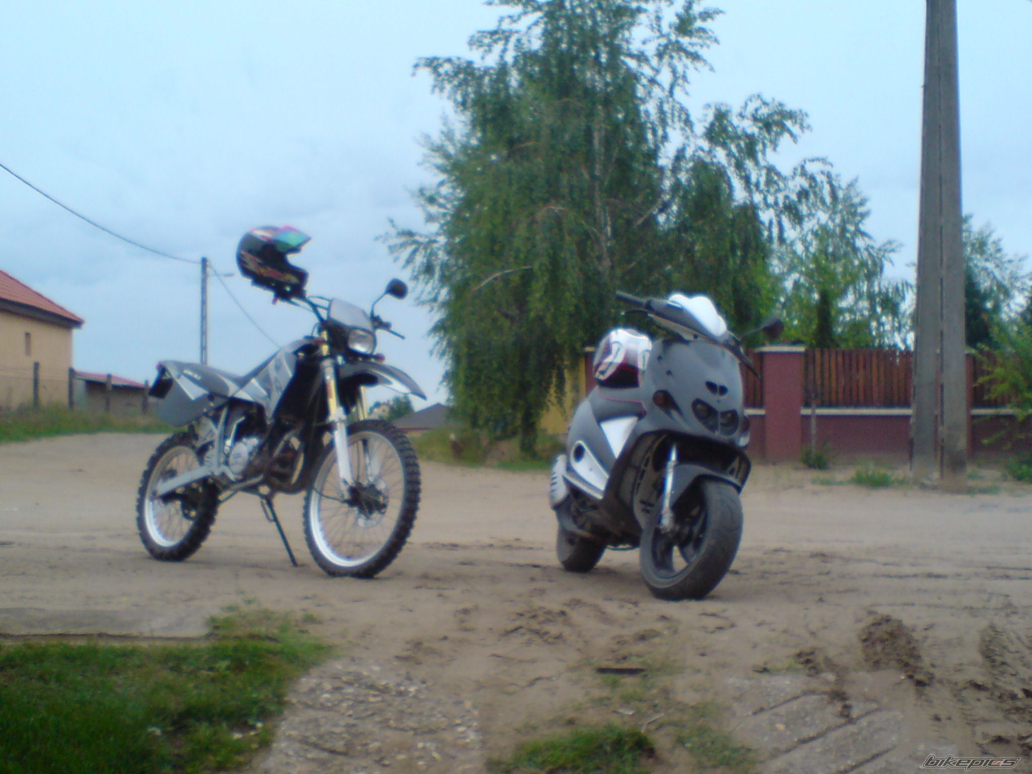 Bike Photo 1694618