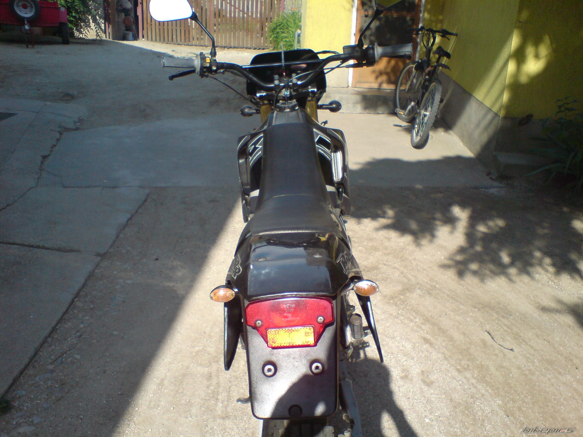 Photo 1694630