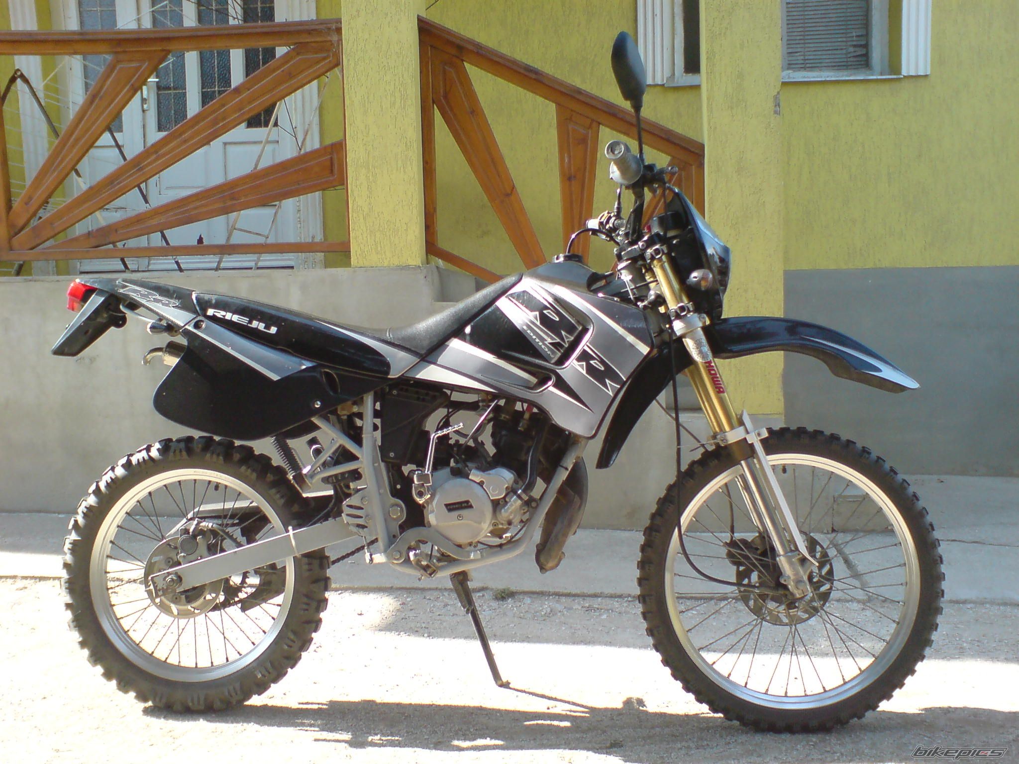 Photo 1694632