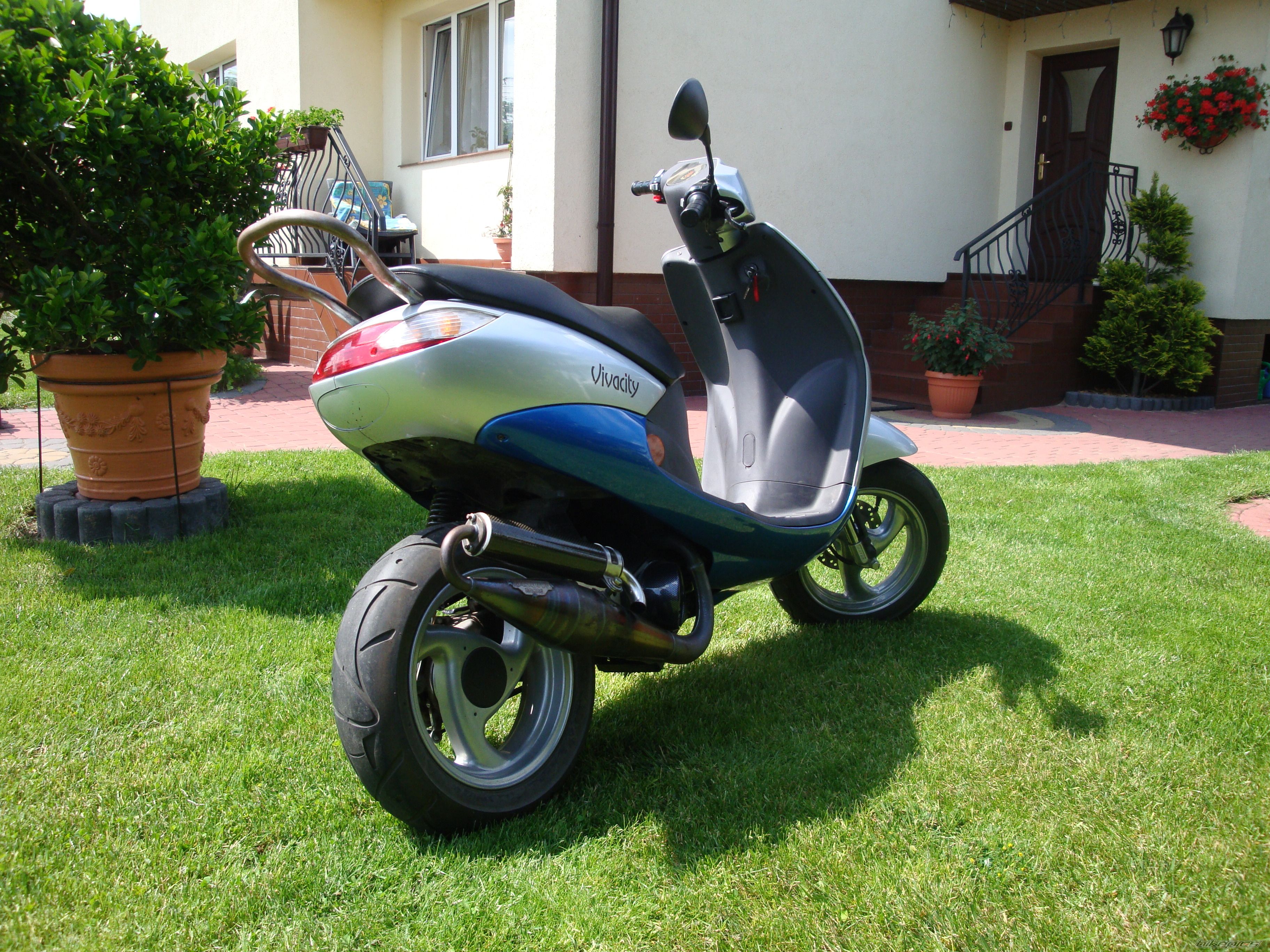 Photo 1694683