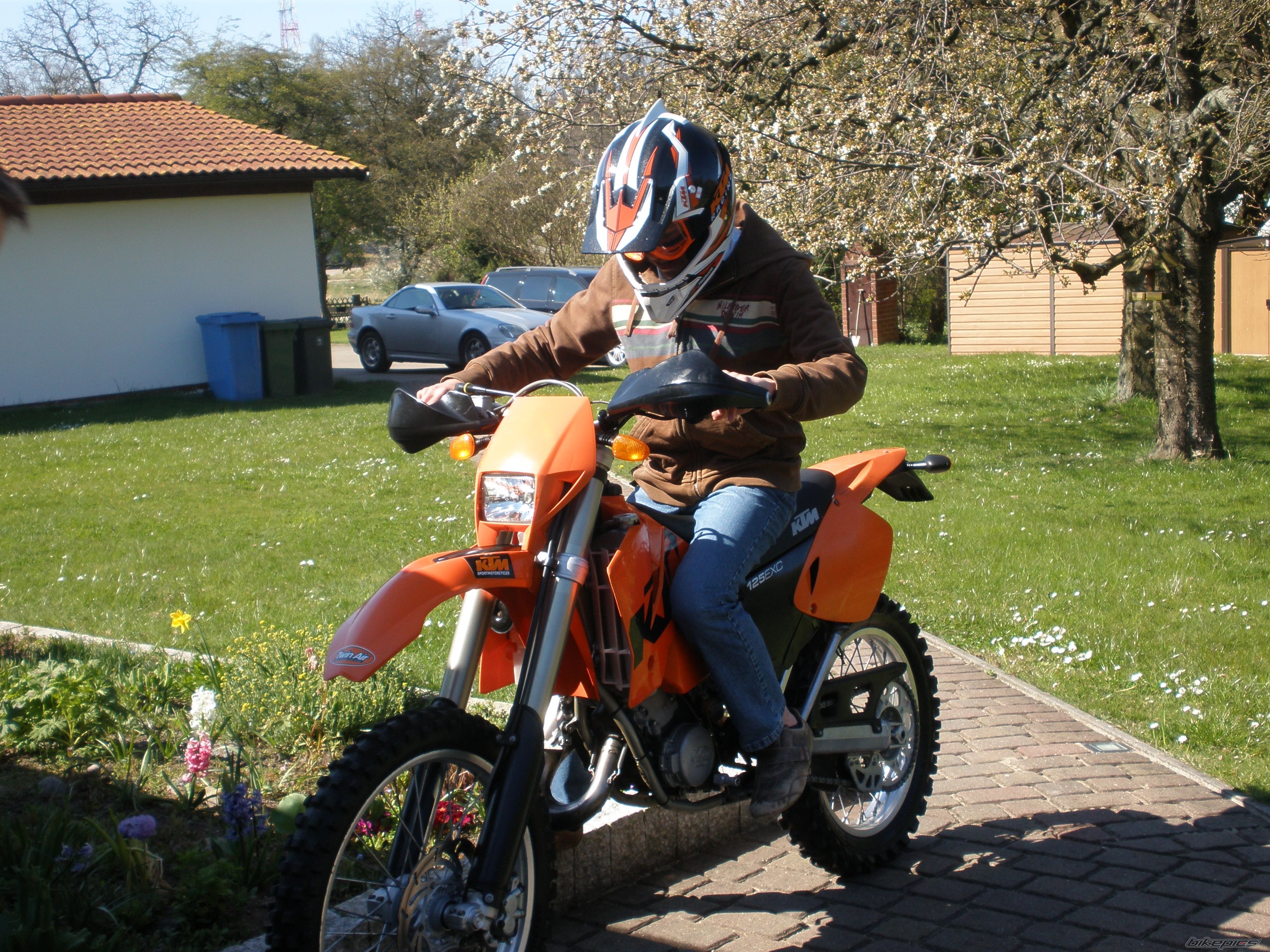 Photo 1694704