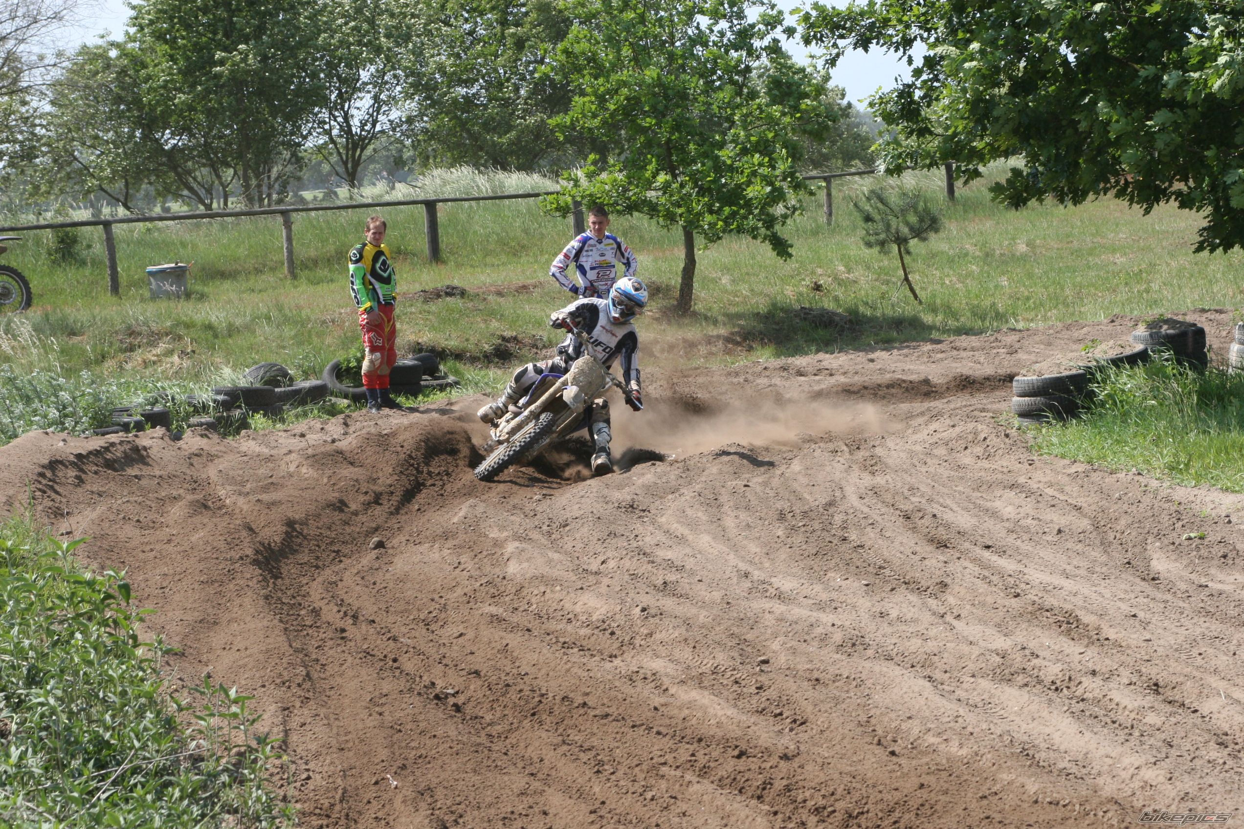 Bike Photo 1694815