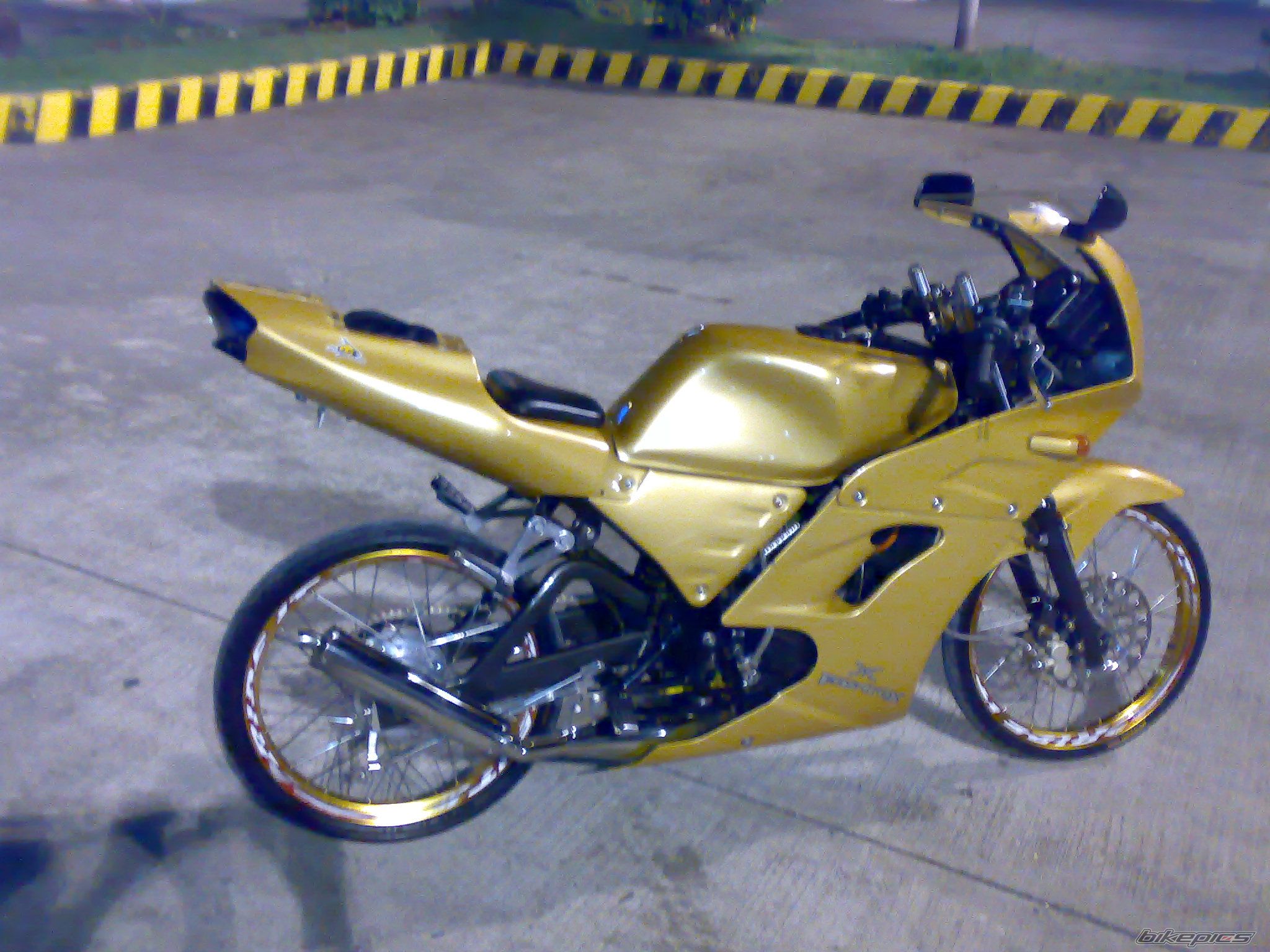 Photo 1694932