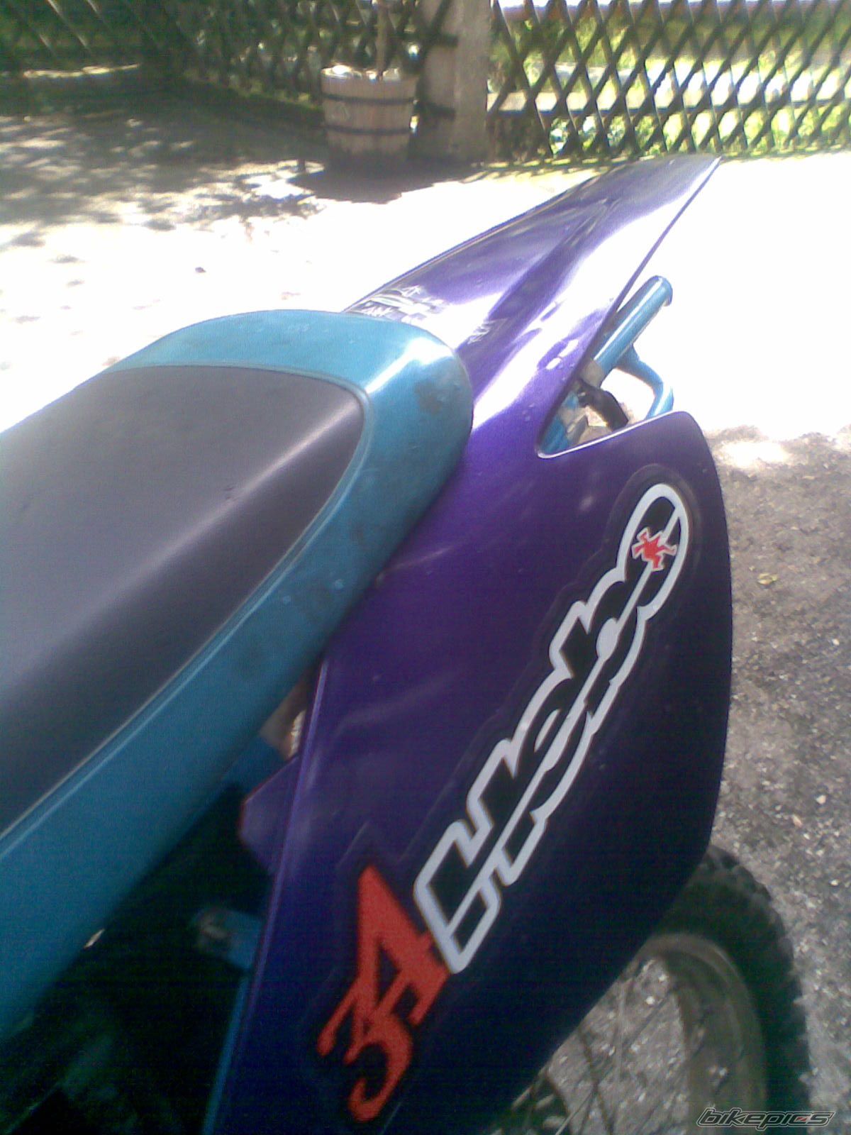Photo 1695112