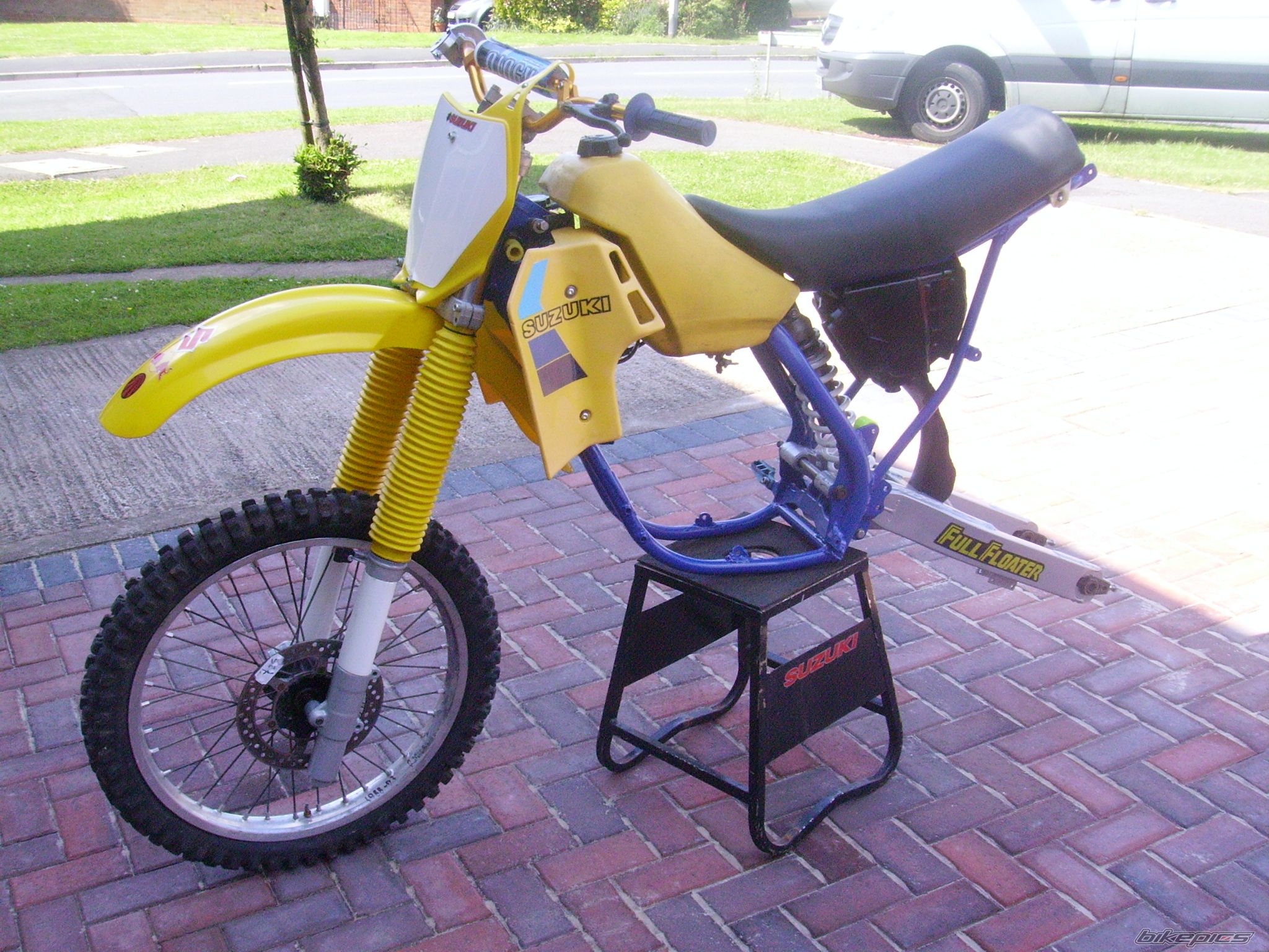 Photo 1695205