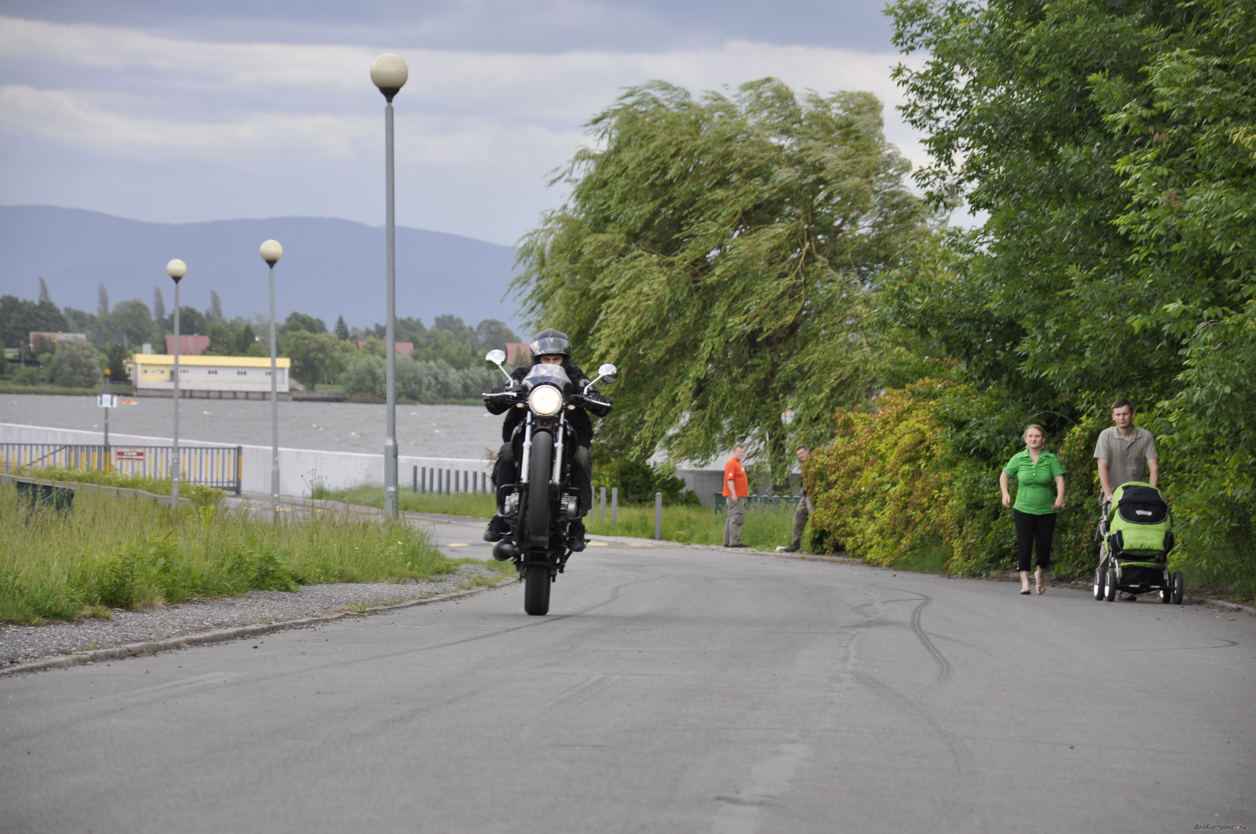 Bike Photo 1695208