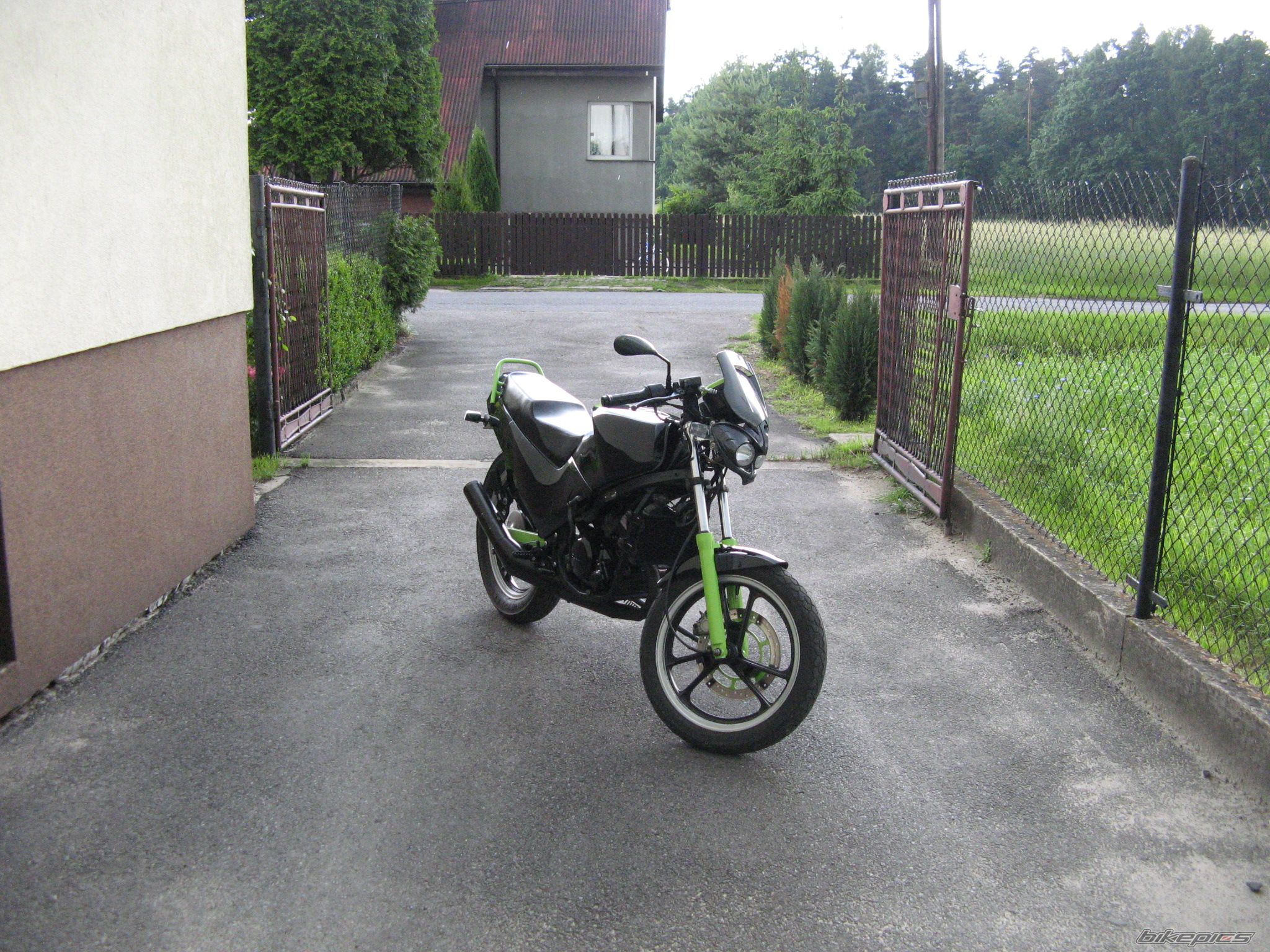 Photo 1695213