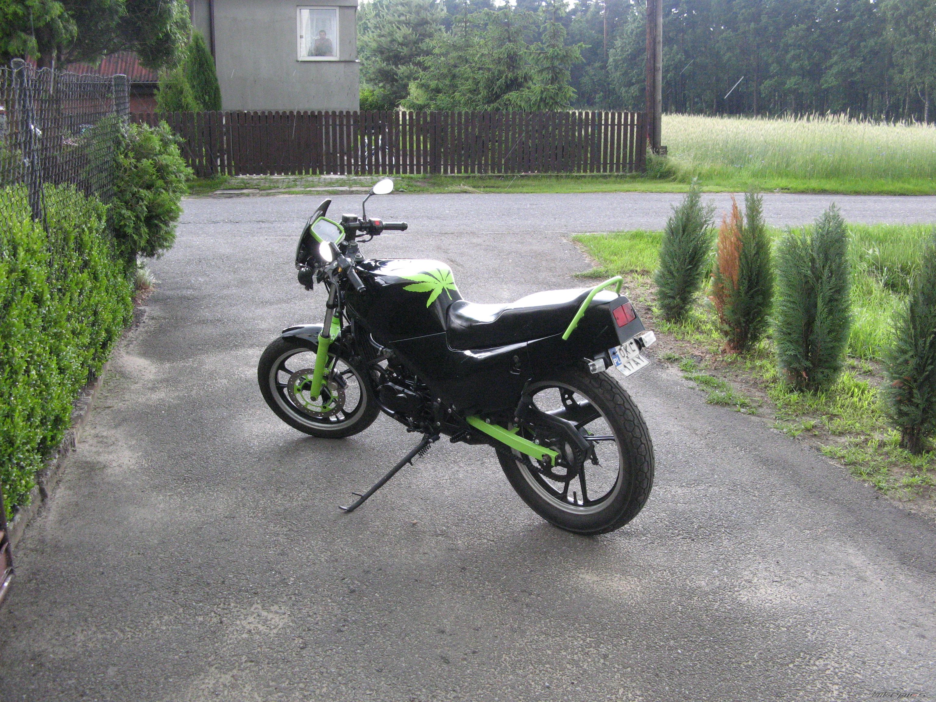 Photo 1695214