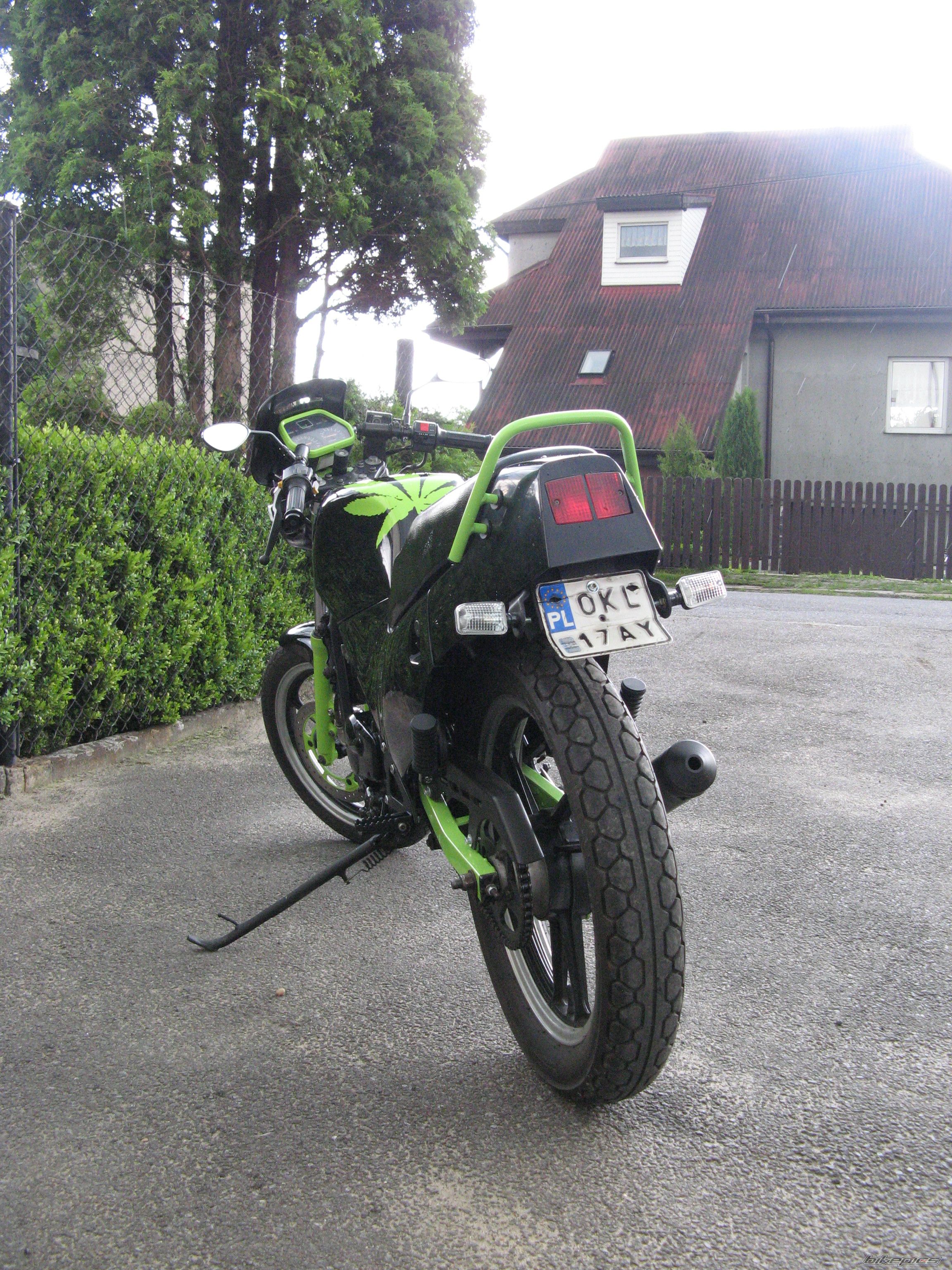 Photo 1695221