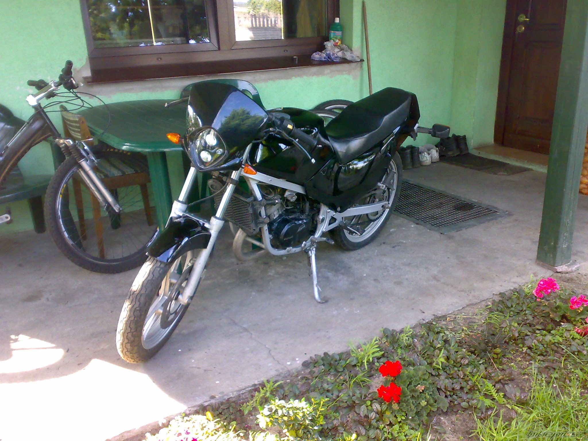 Photo 1695222