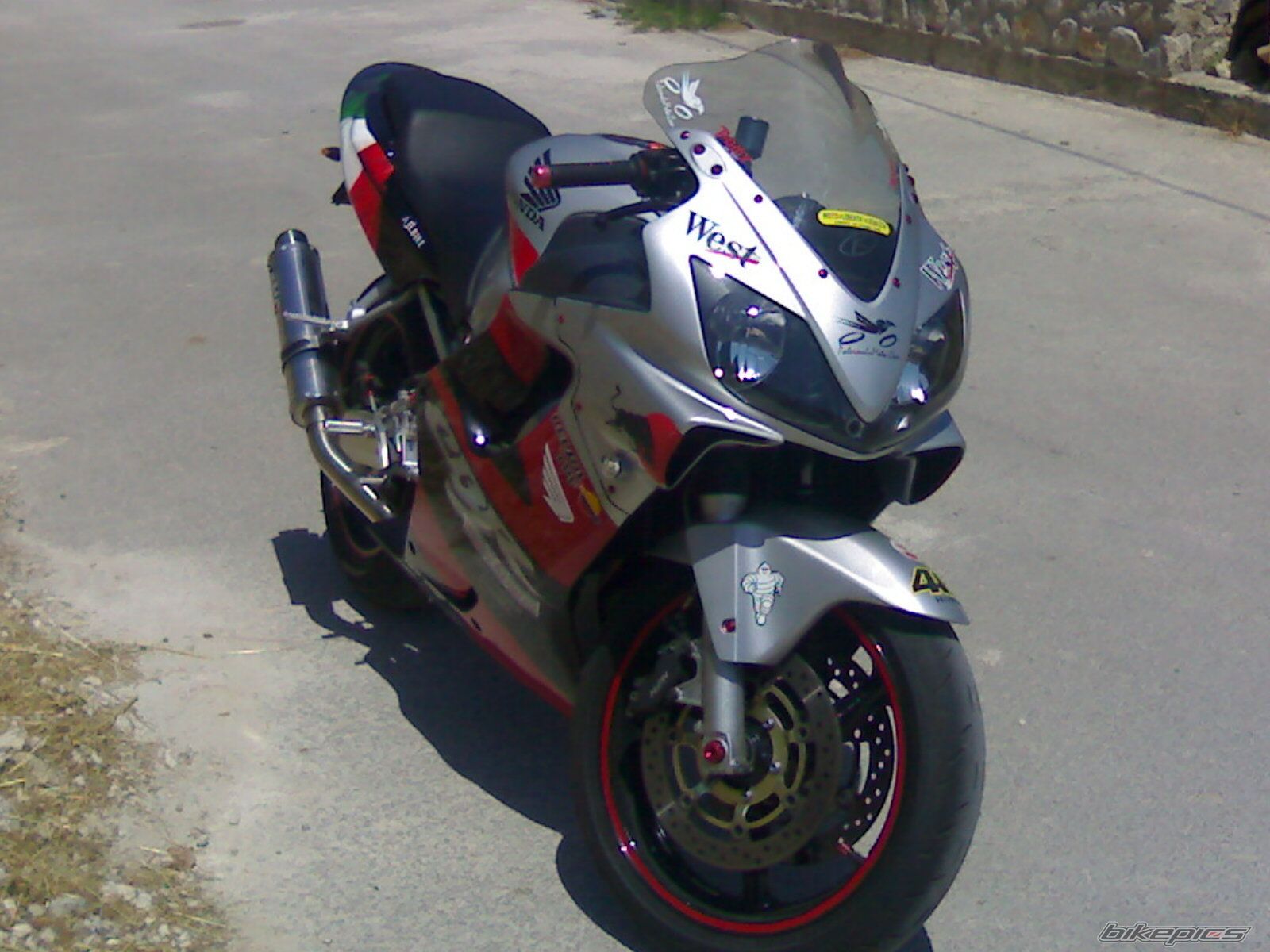 Bike Photo 1695228