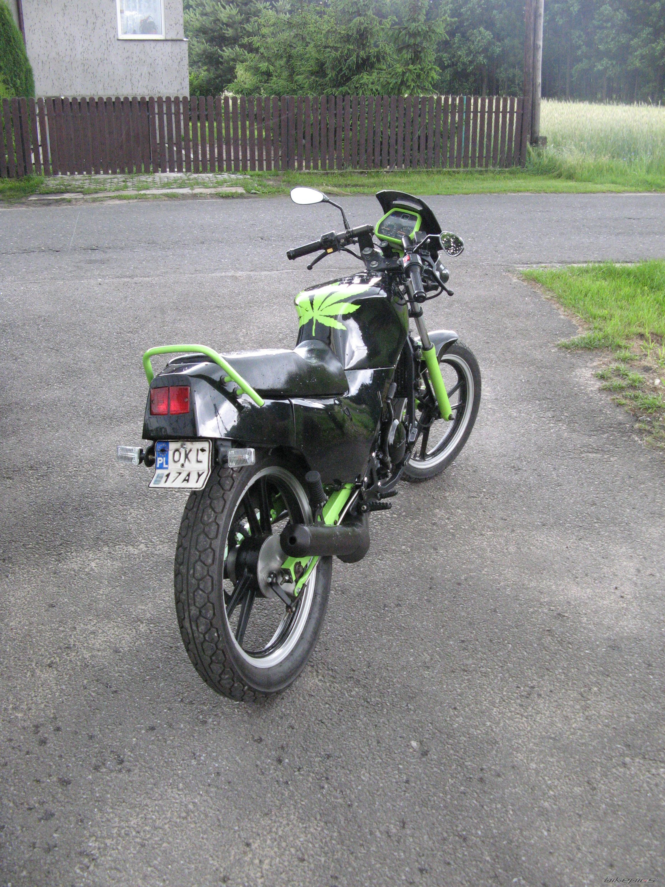 Photo 1695274
