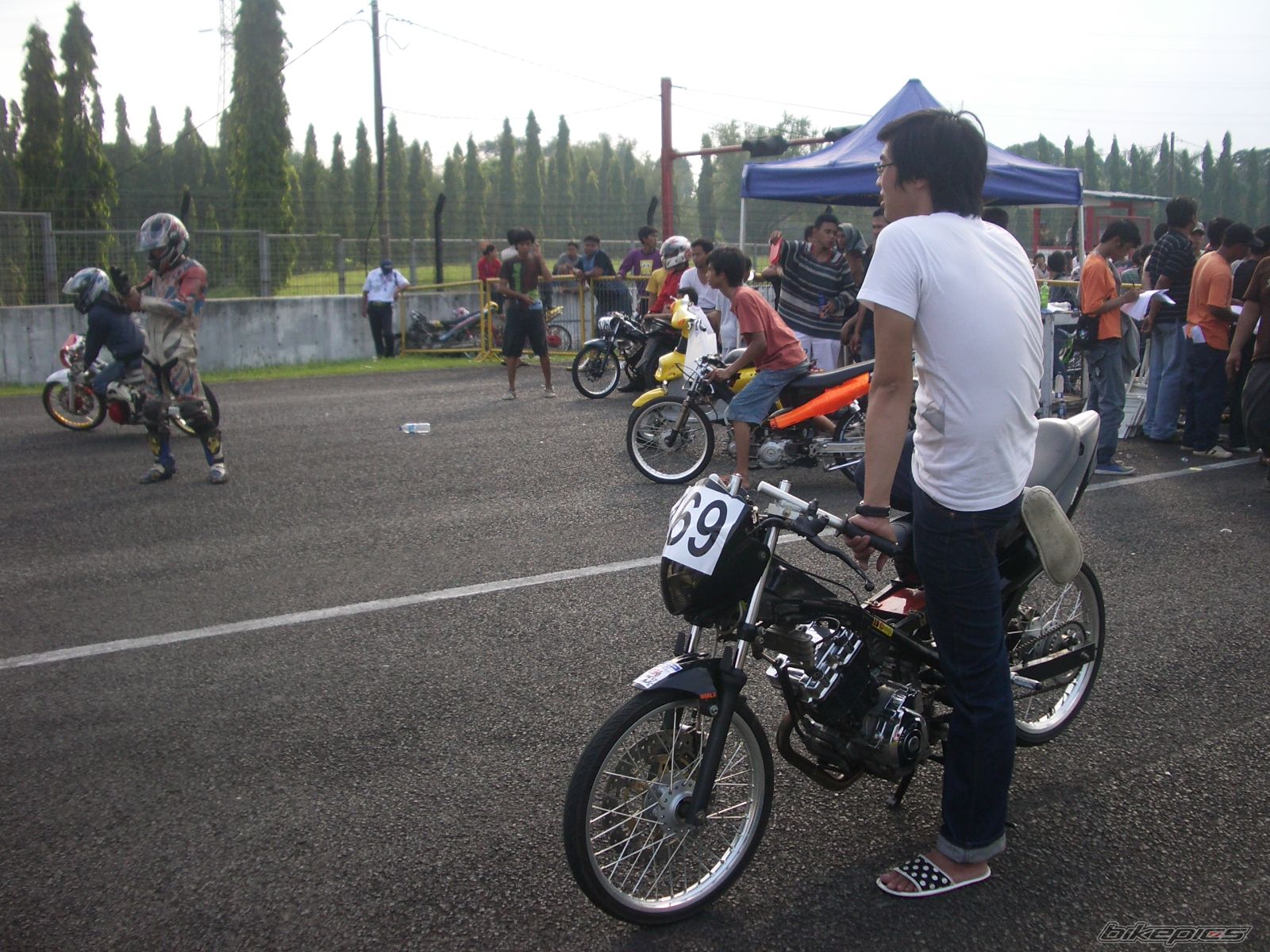 Bike Photo 1695359