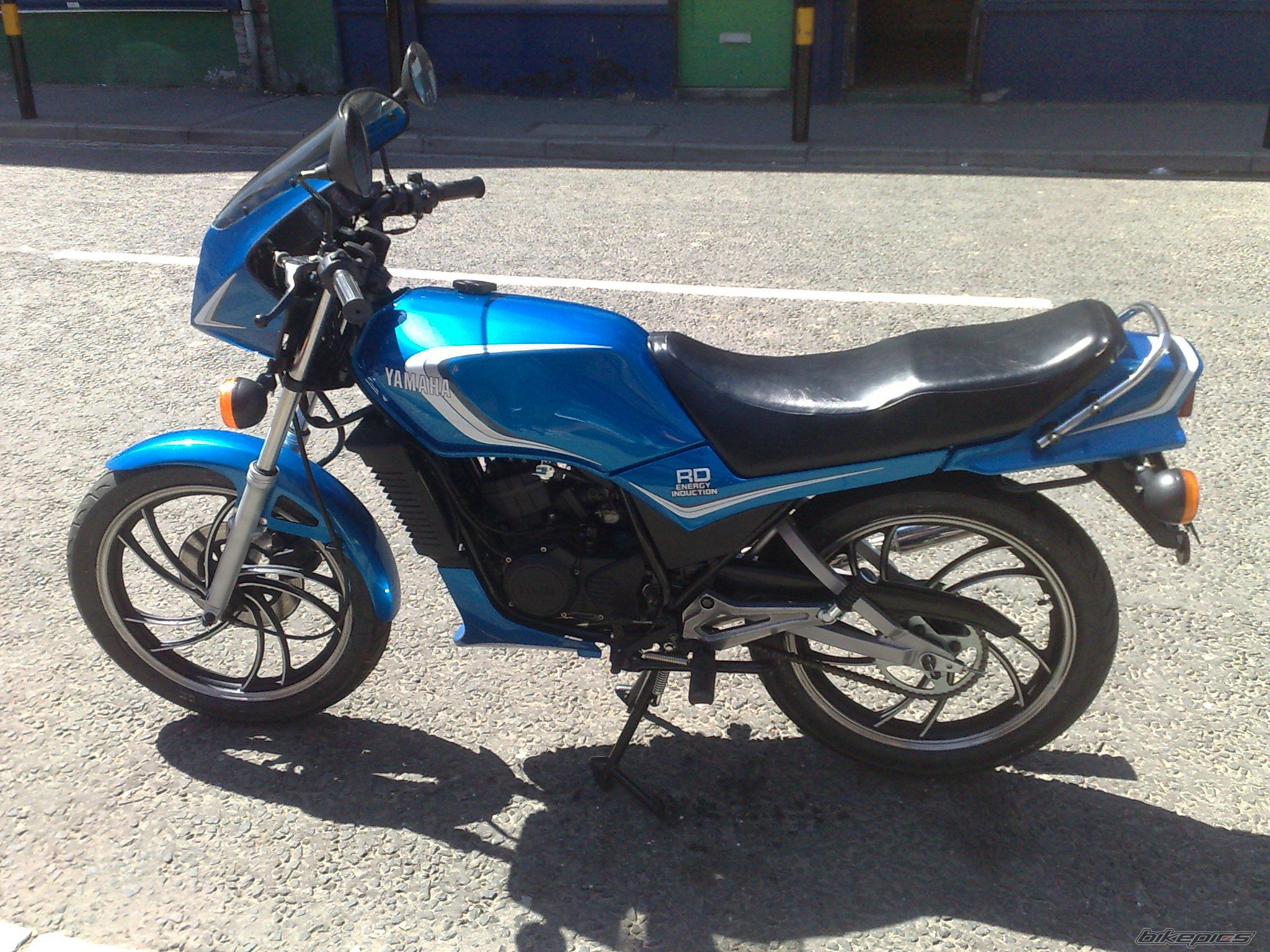 Photo 1695368