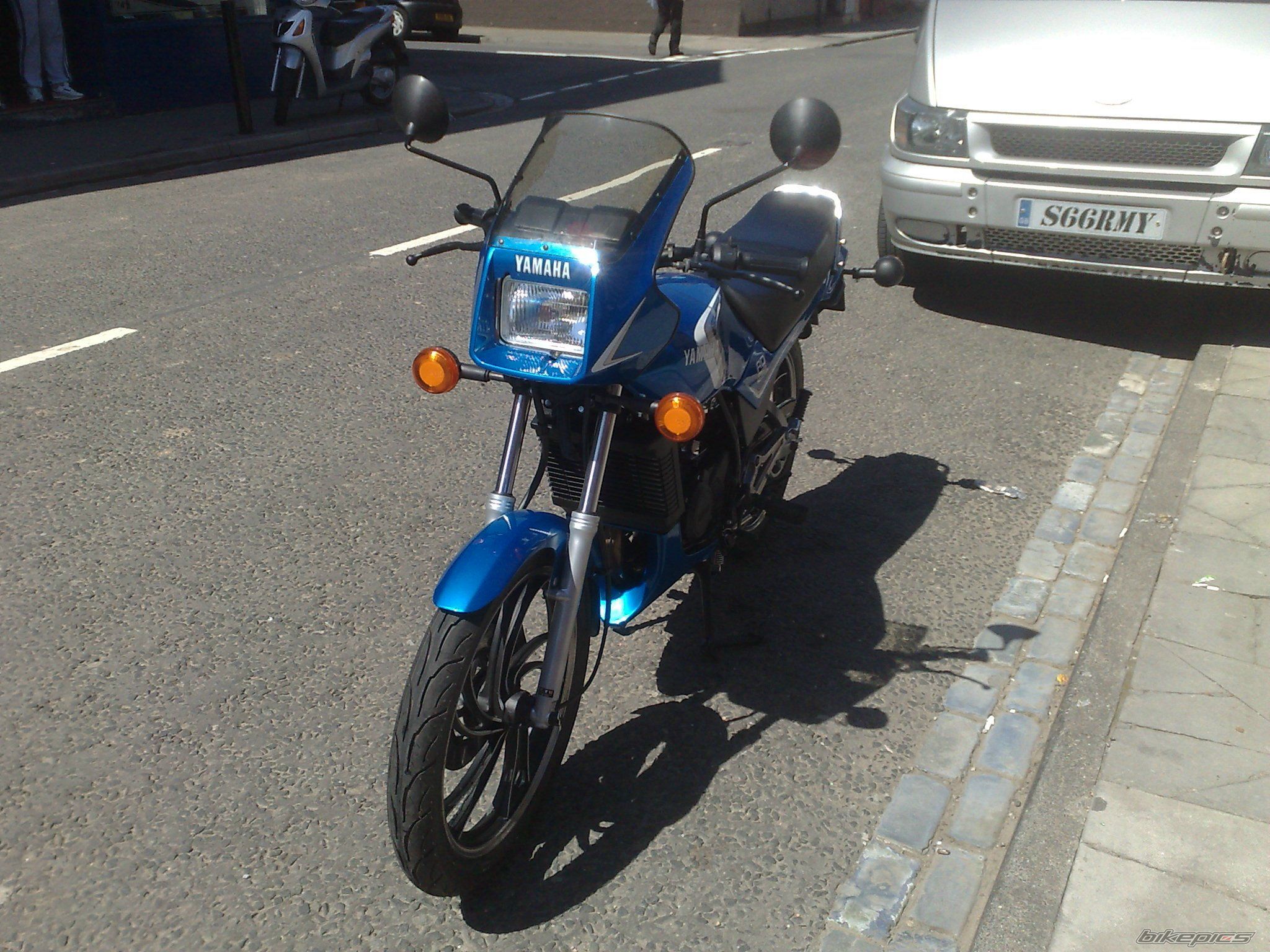 Photo 1695369