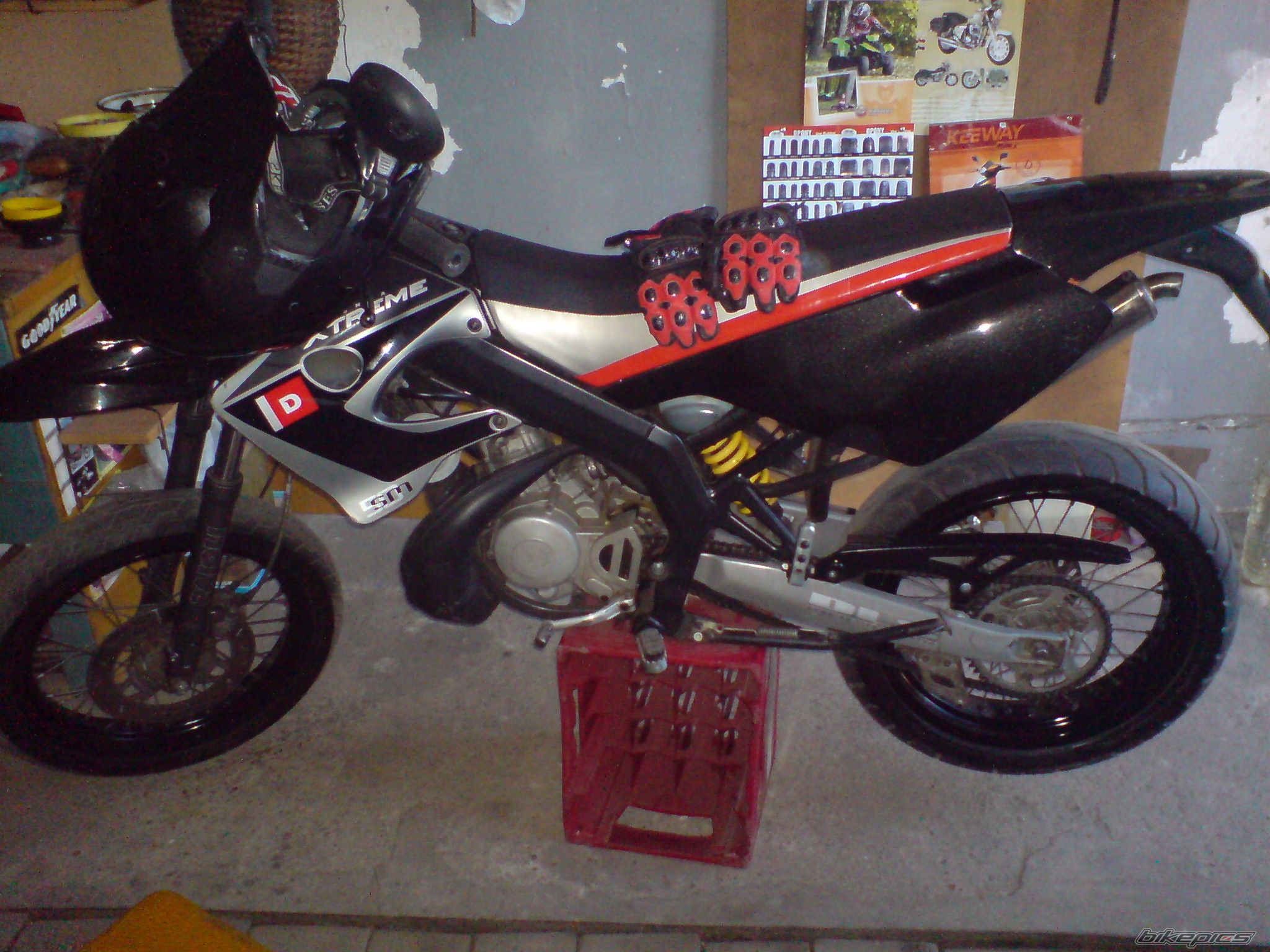 Photo 1695410
