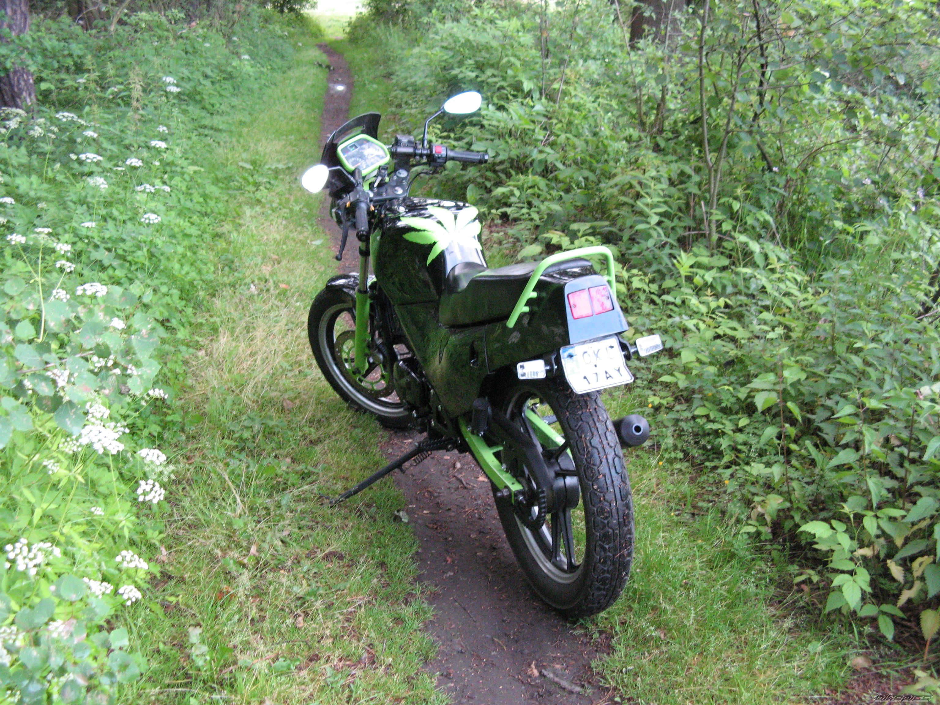 Photo 1695515