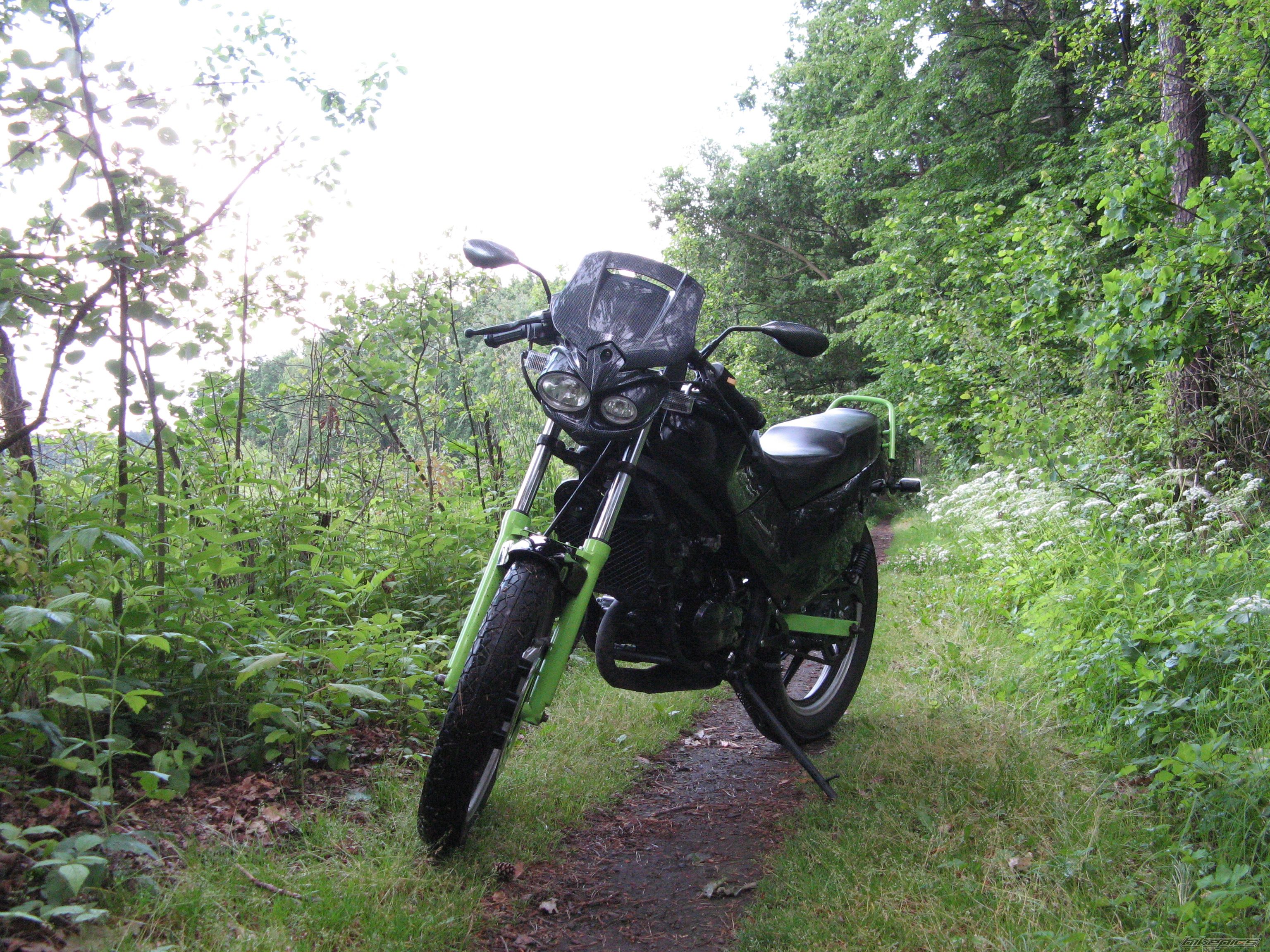 Photo 1695516