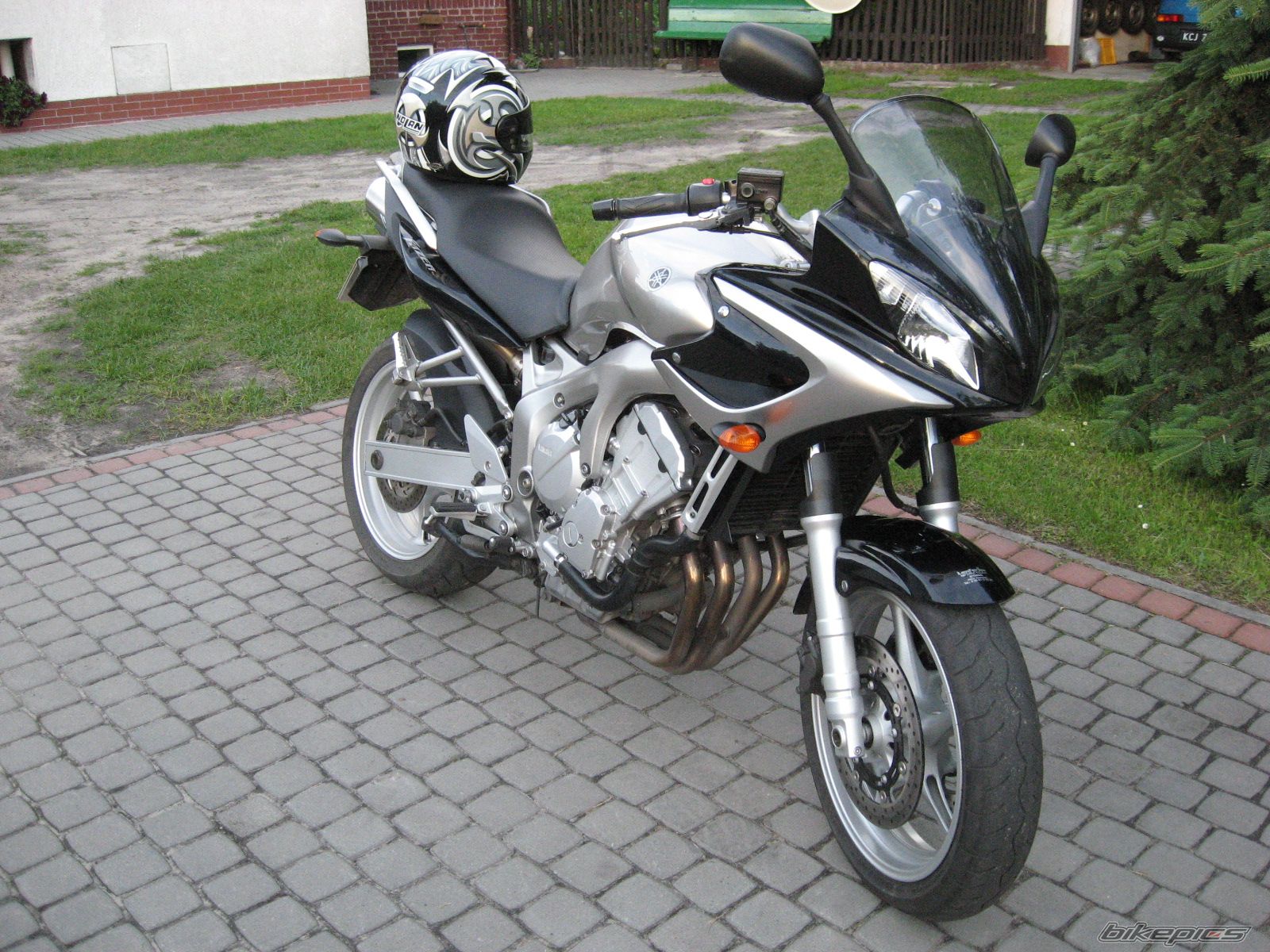 Bike Photo 1695554