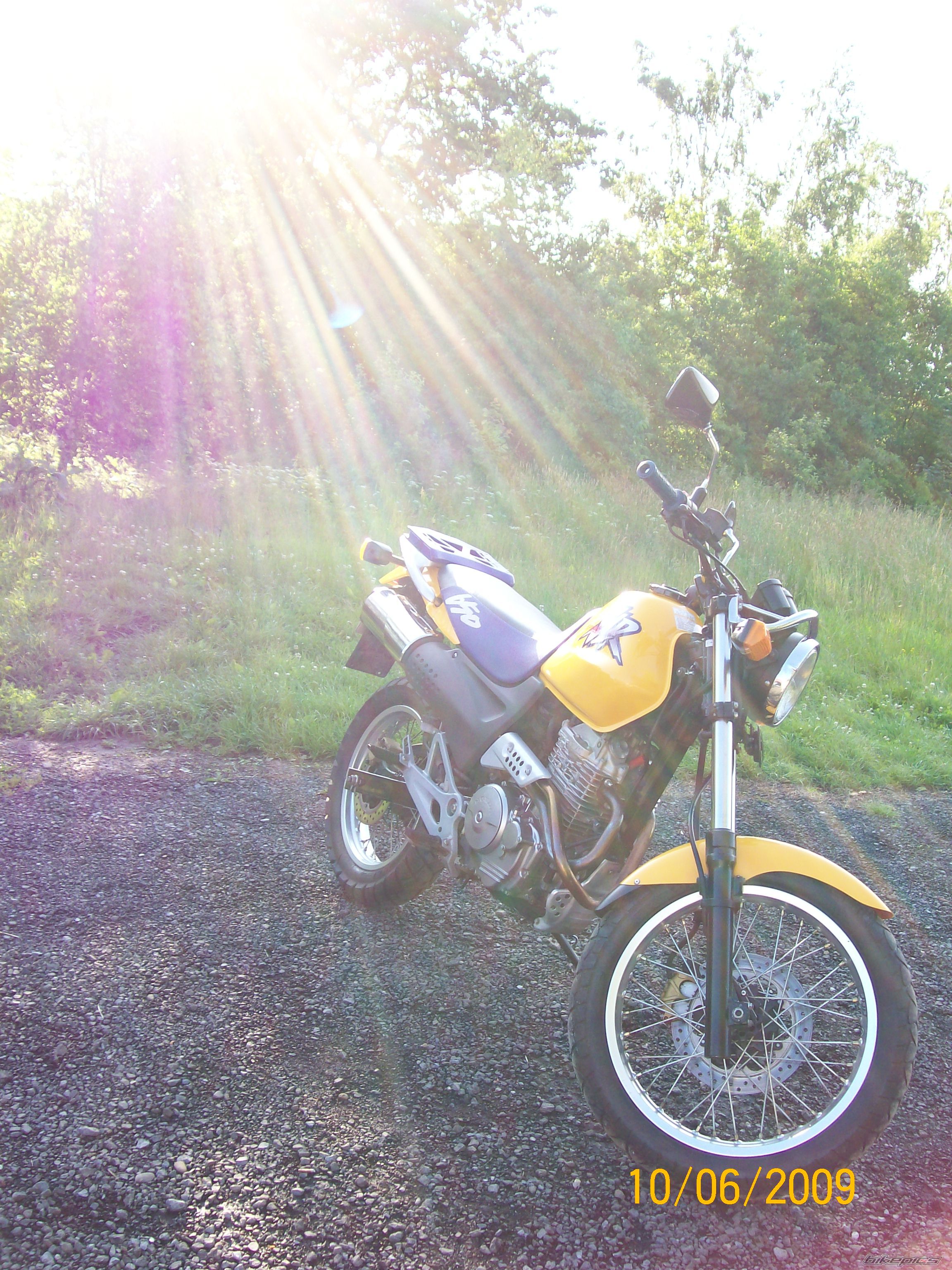 Photo 1695580