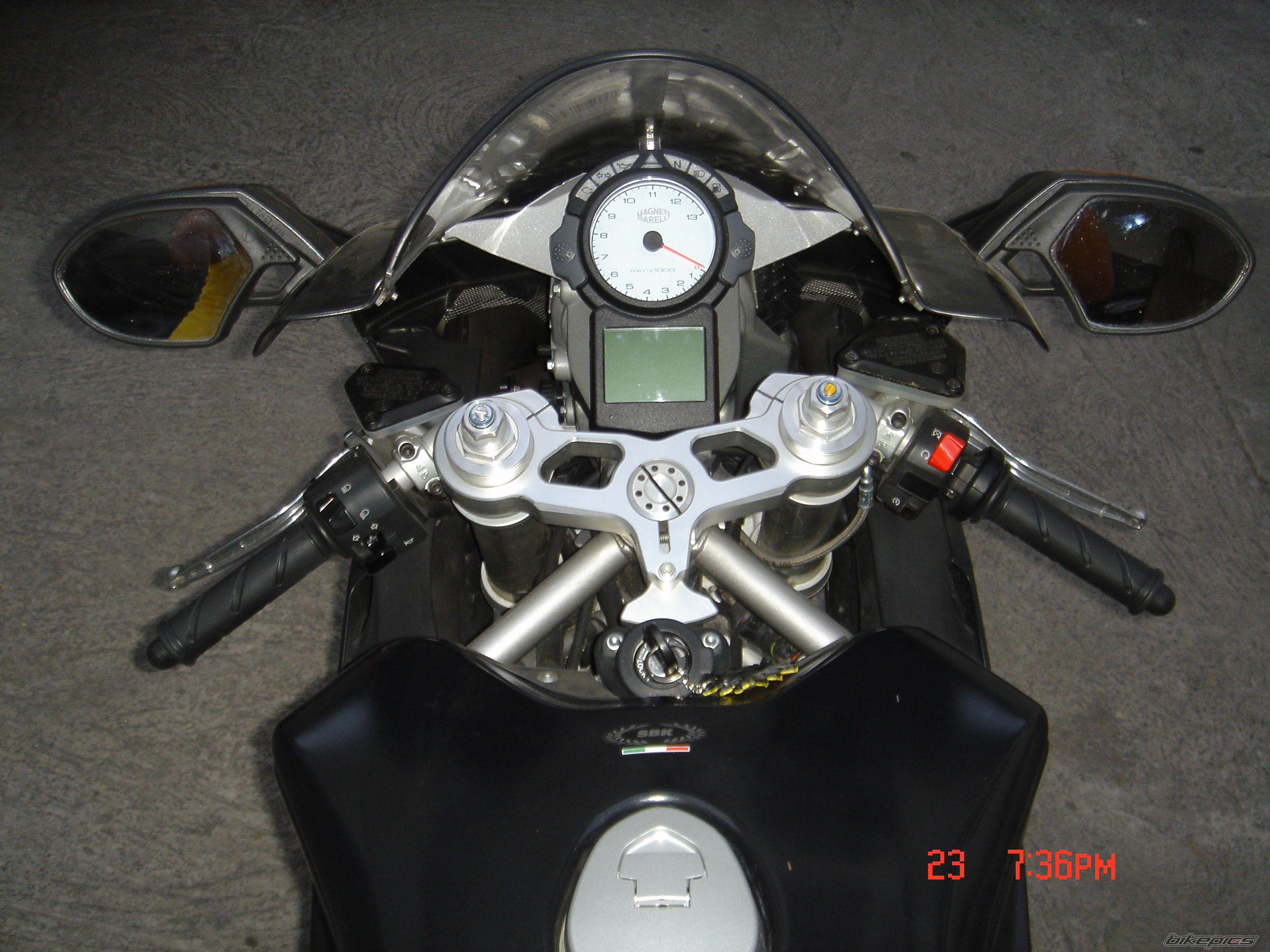 Photo 1695584