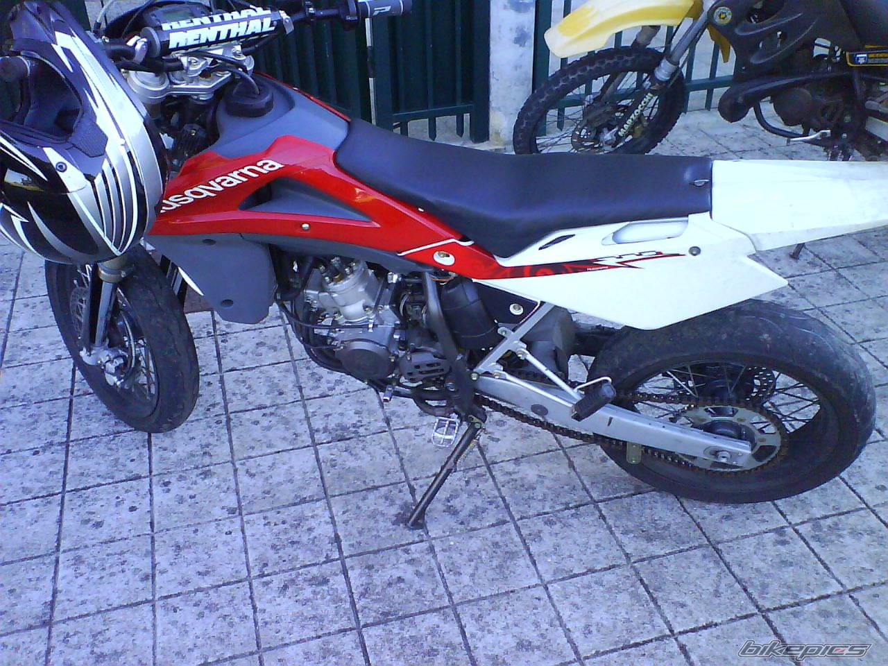 Photo 1695609