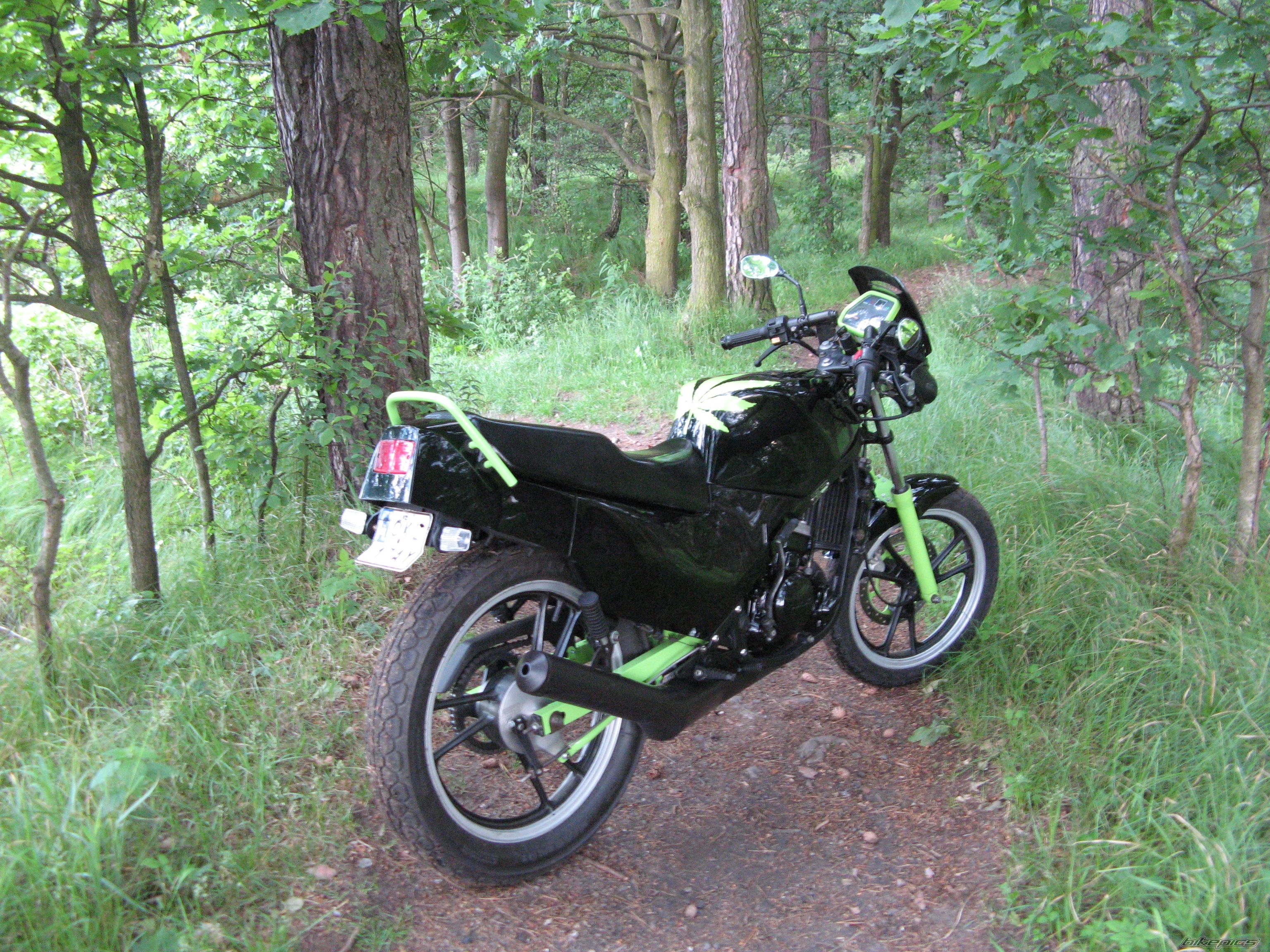 Photo 1695644