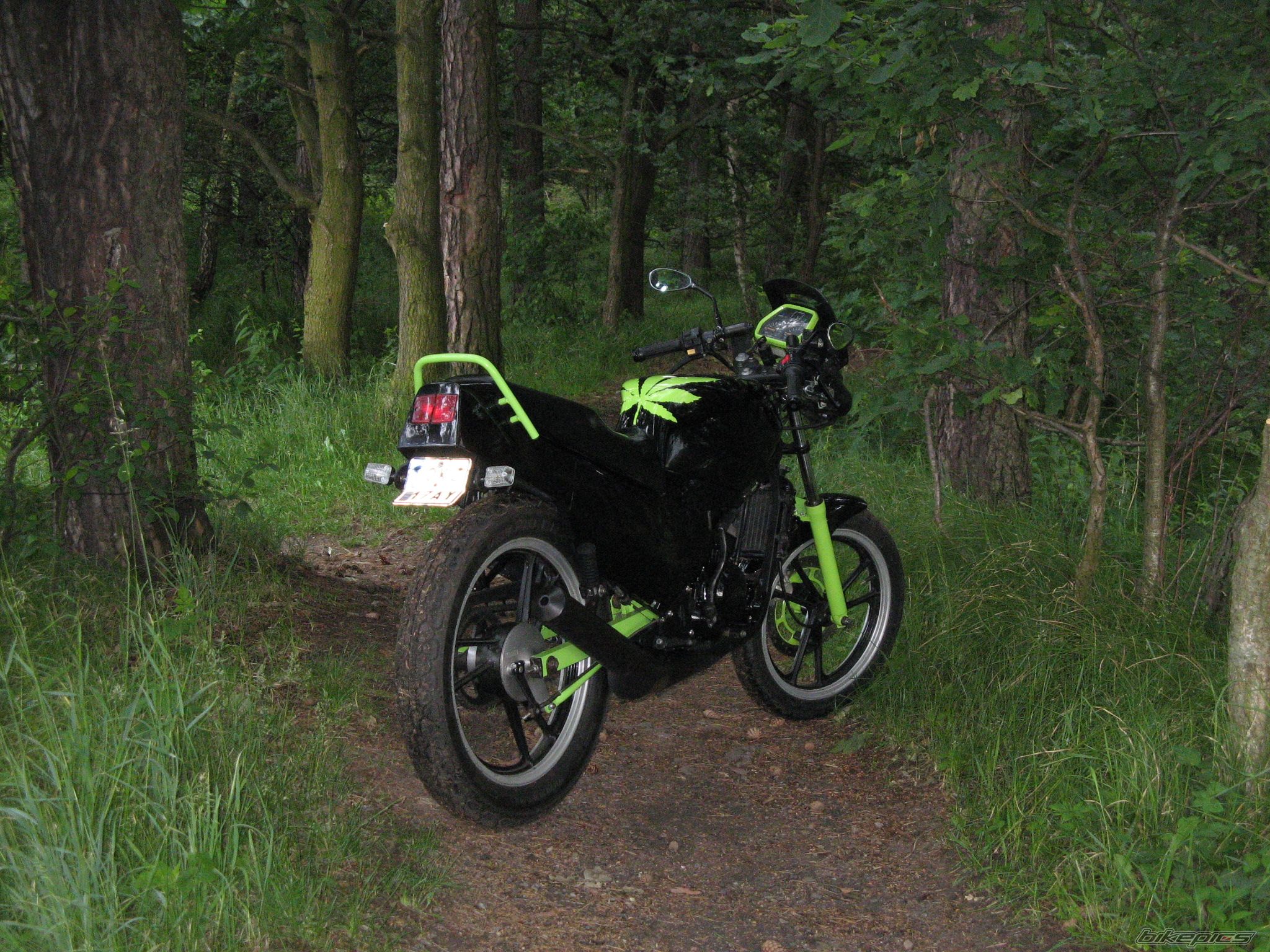 Bike Photo 1695659