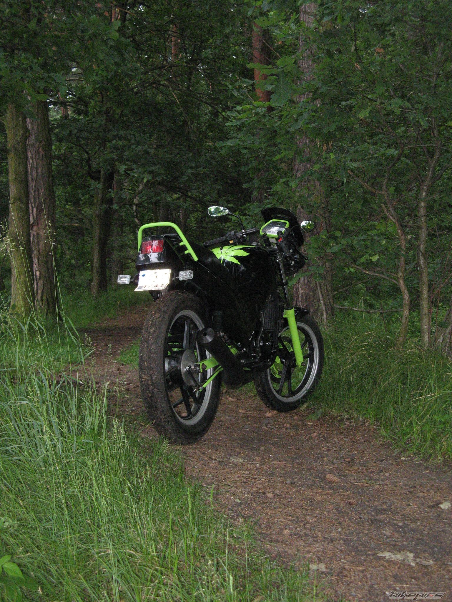 Photo 1695664